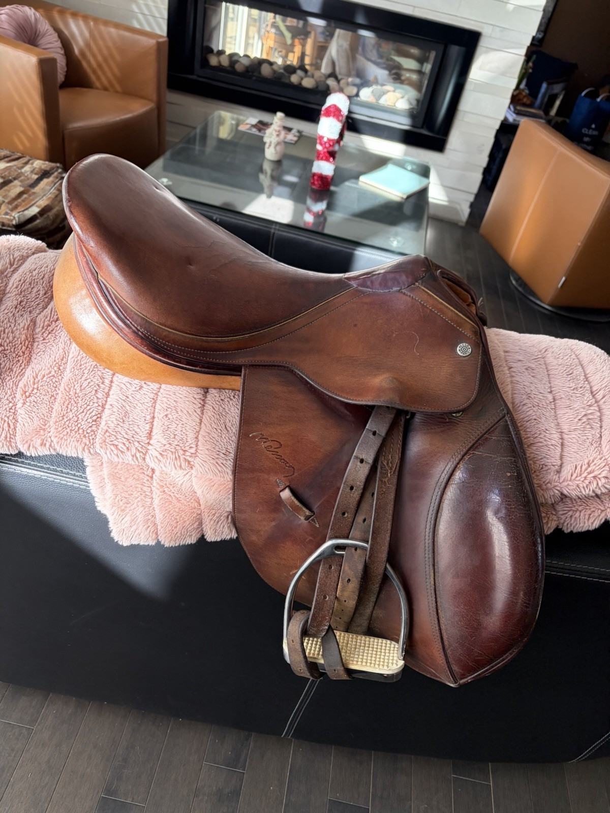 Pessoa N Paris - Close Contact English Saddle - Size 17.5 Pessoa N Paris - Close Contact English Saddle - Size 17.5