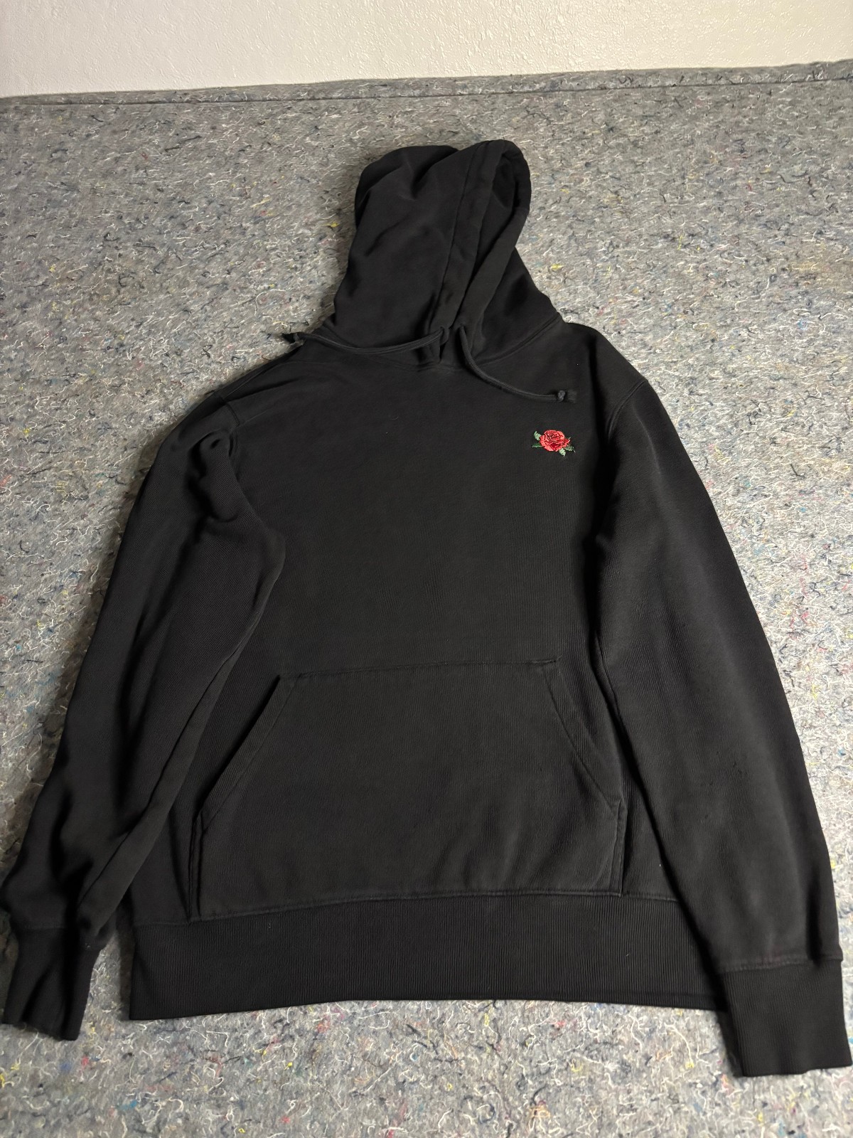 H&M Divided Hoodie Womens Medium Sweatshirt Black Long Sleeves Rose Embroidery
