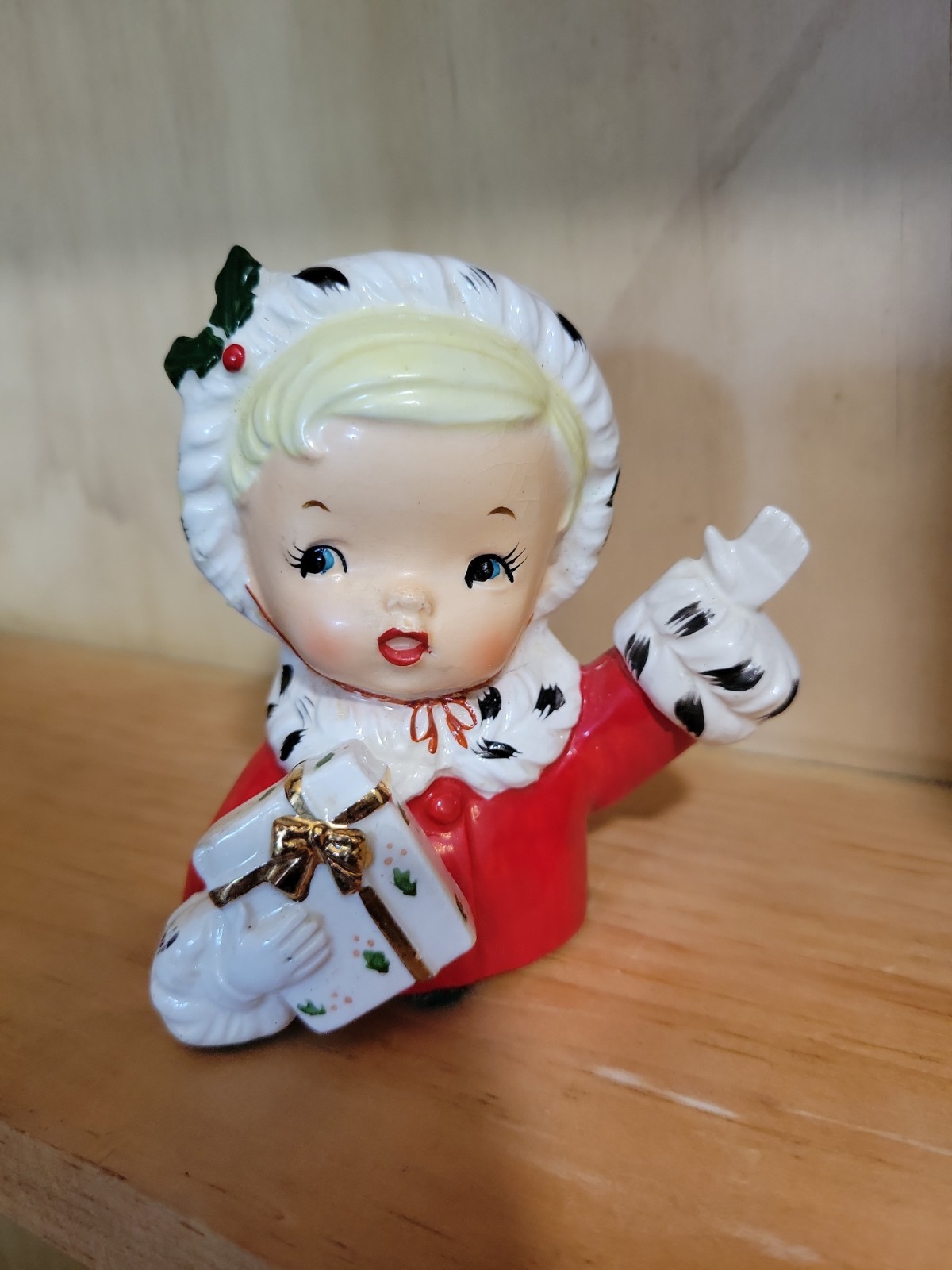 Vtg Napco Christmas Girl Head Vase W Gift Blonde Small Blue Eyes Present 1957 Vtg Napco Christmas Girl Head Vase W Gift Blonde Small Blue Eyes Present 1957