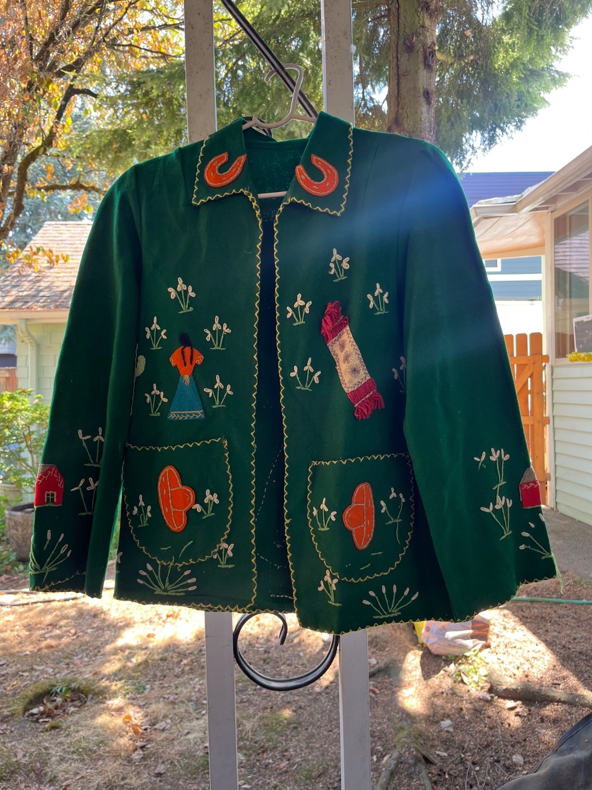 Vintage 1940\'s embroided jacket, green wool, mexican hand made Vintage 1940\'s embroided jacket, green wool, mexican hand made
