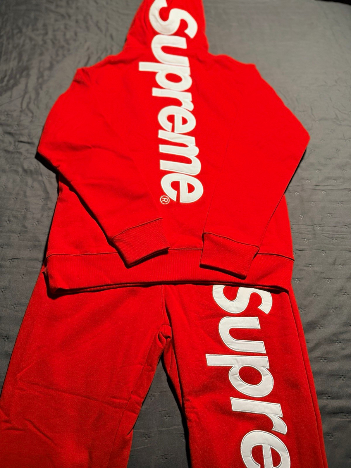 Supreme Men\'s Red 2-Piece Sweatsuit Hoodie & Pants Logo Fleece Cotton L AND XL