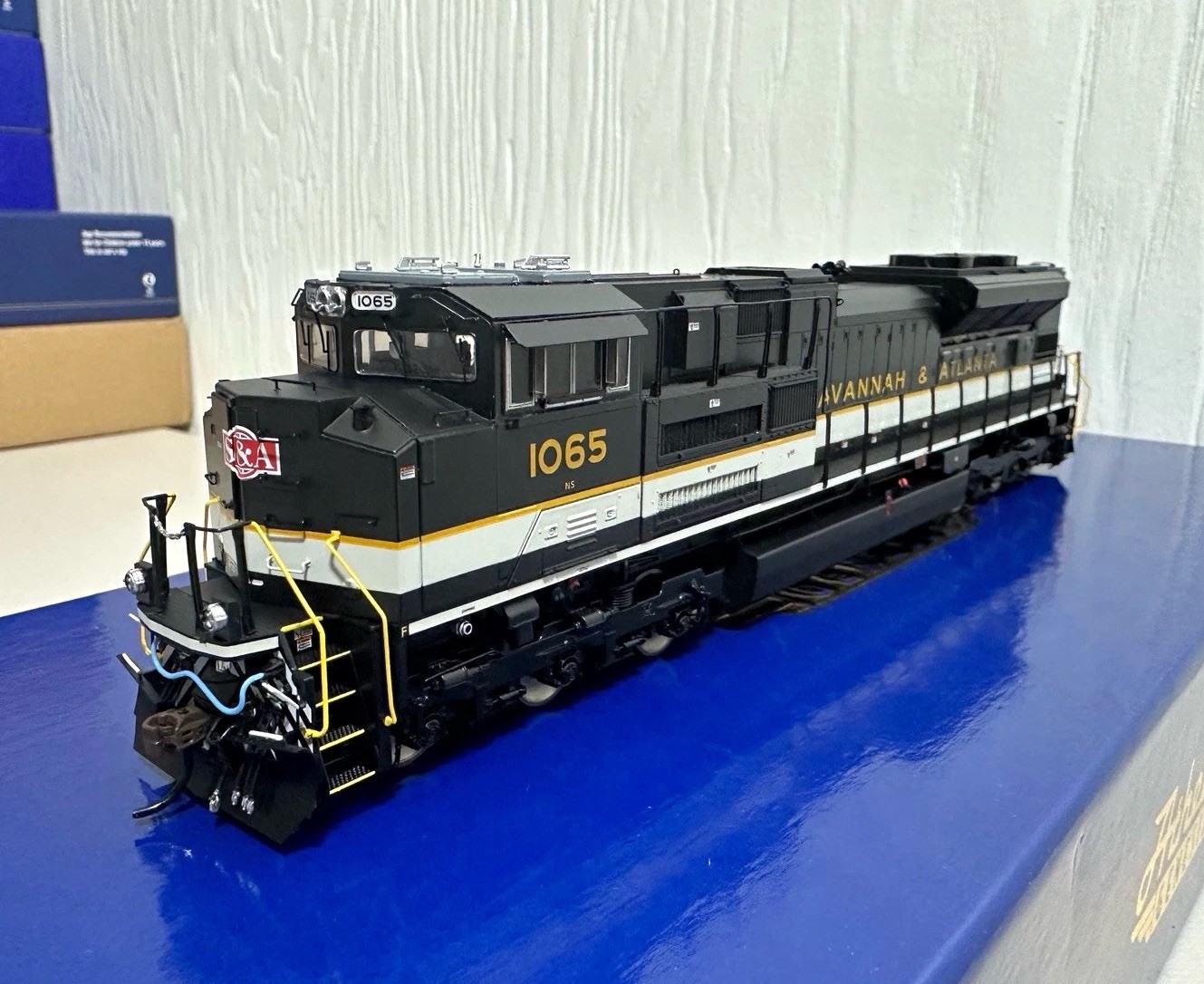 NEW Athearn Genesis HO Scale NS S&A Heritage SD70ACe #1065 Tsunami2 DCC/Sound NEW Athearn Genesis HO Scale NS S&A Heritage SD70ACe #1065 Tsunami2 DCC/Sound