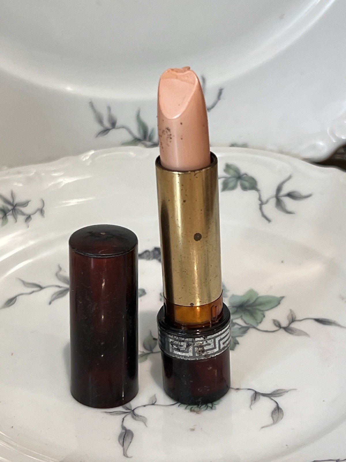 VINTAGE 1960'S REVLON FROSTLINGS  COLLECTIBLE  LIPSTICK FROSTED MALT NOS