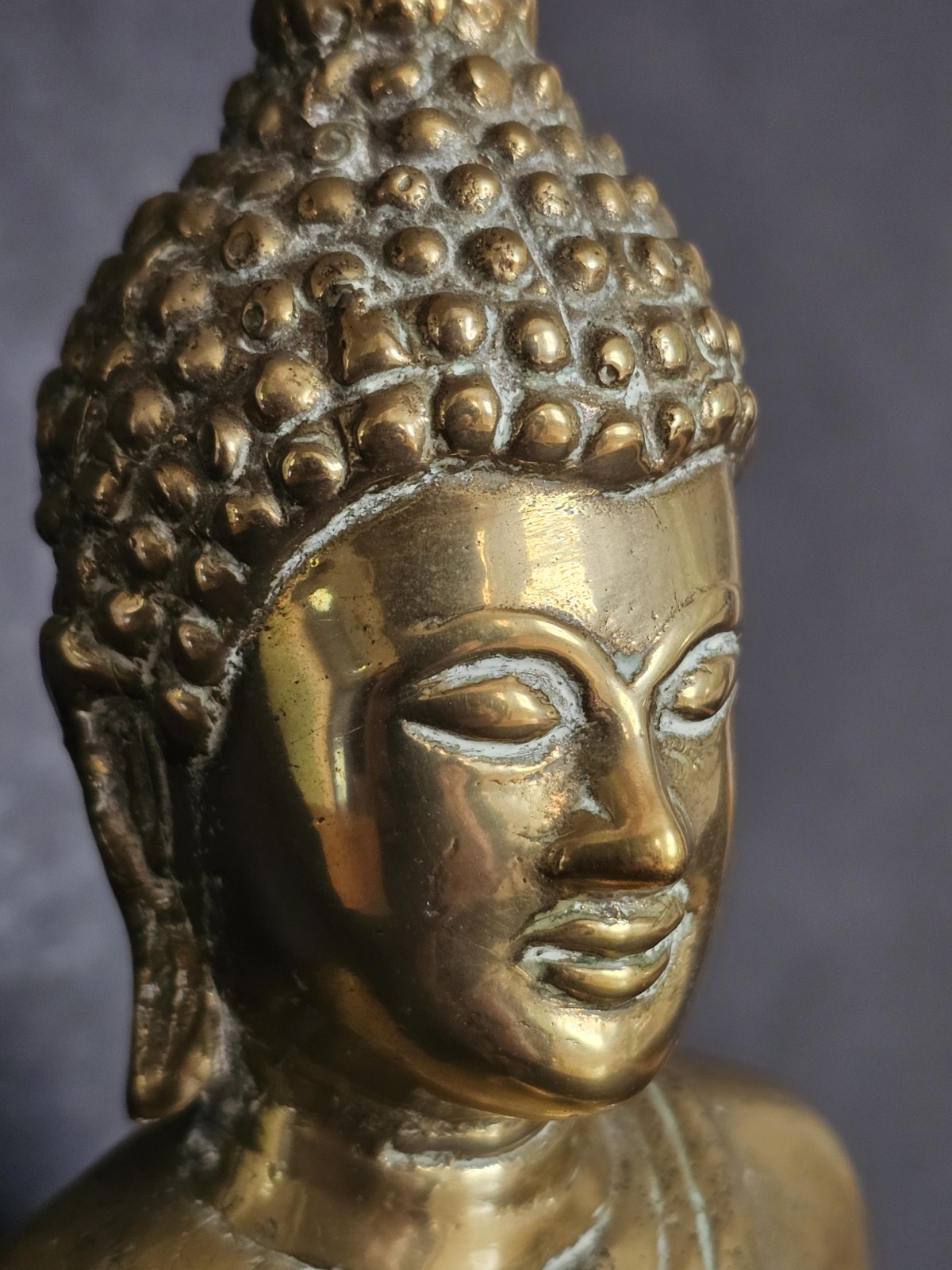 (mp19) Antique Brass Thai  Buddha Statue. 26cm High. 1940s. from issan thailand.