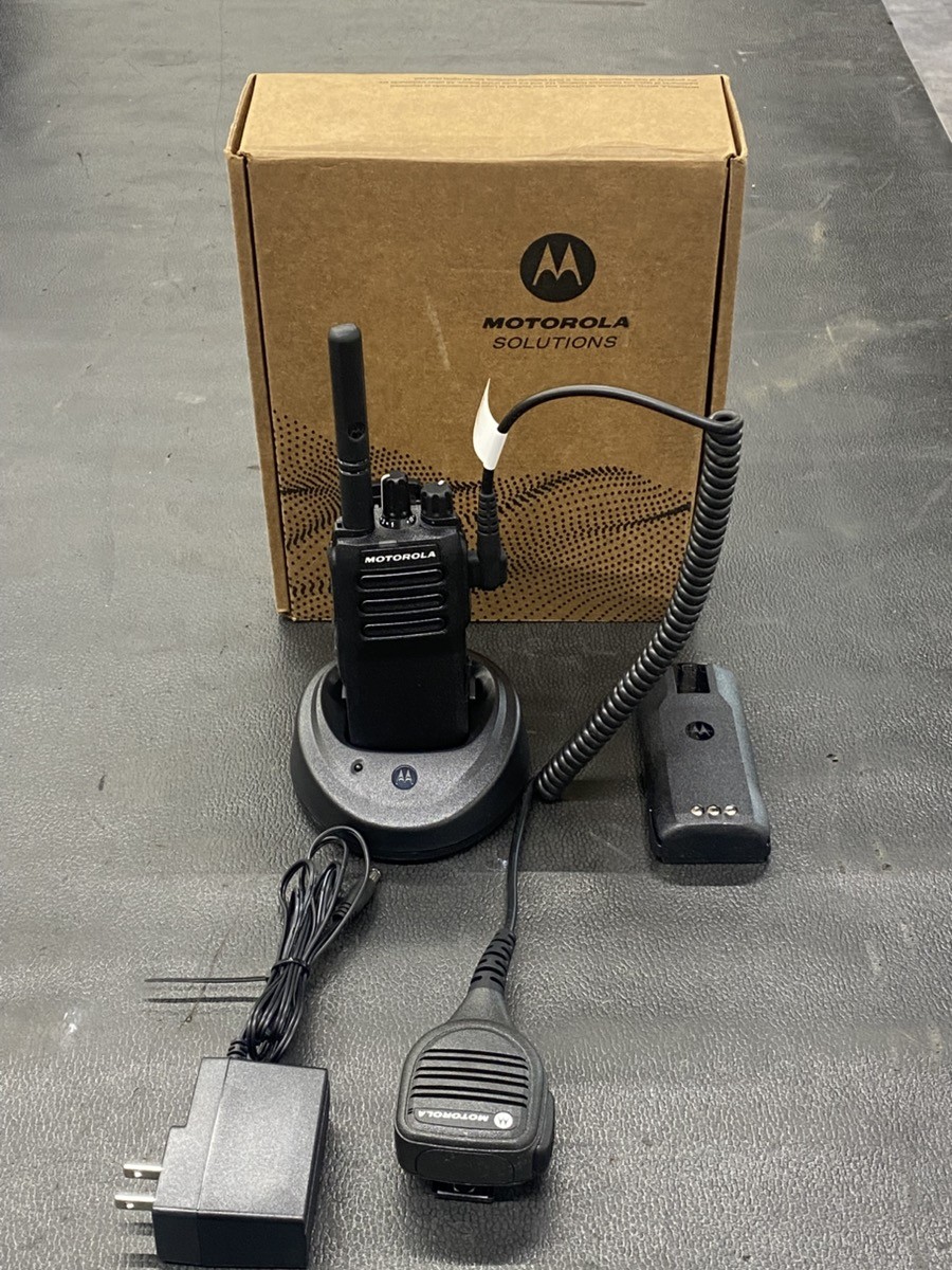 Motorola R2 Portable Two-Way Radio (PD5037714)