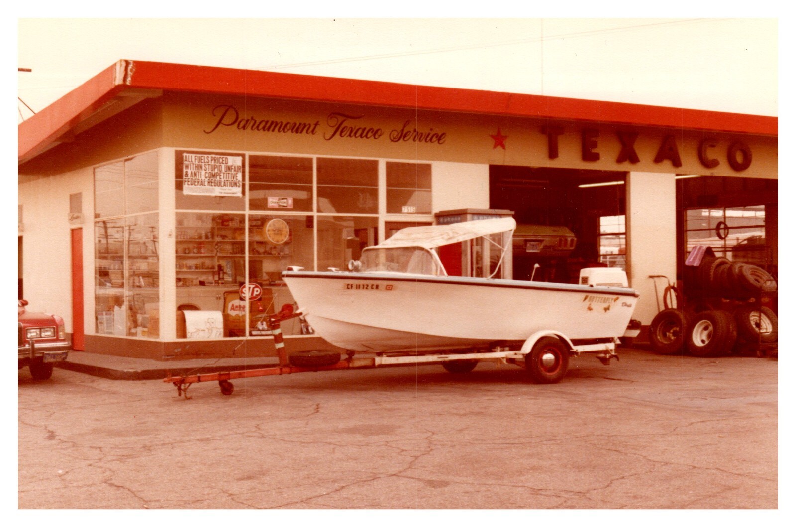 1950s-1960s Paramount Texaco Service Auto Shop VTG Photograph Boat Classic Car