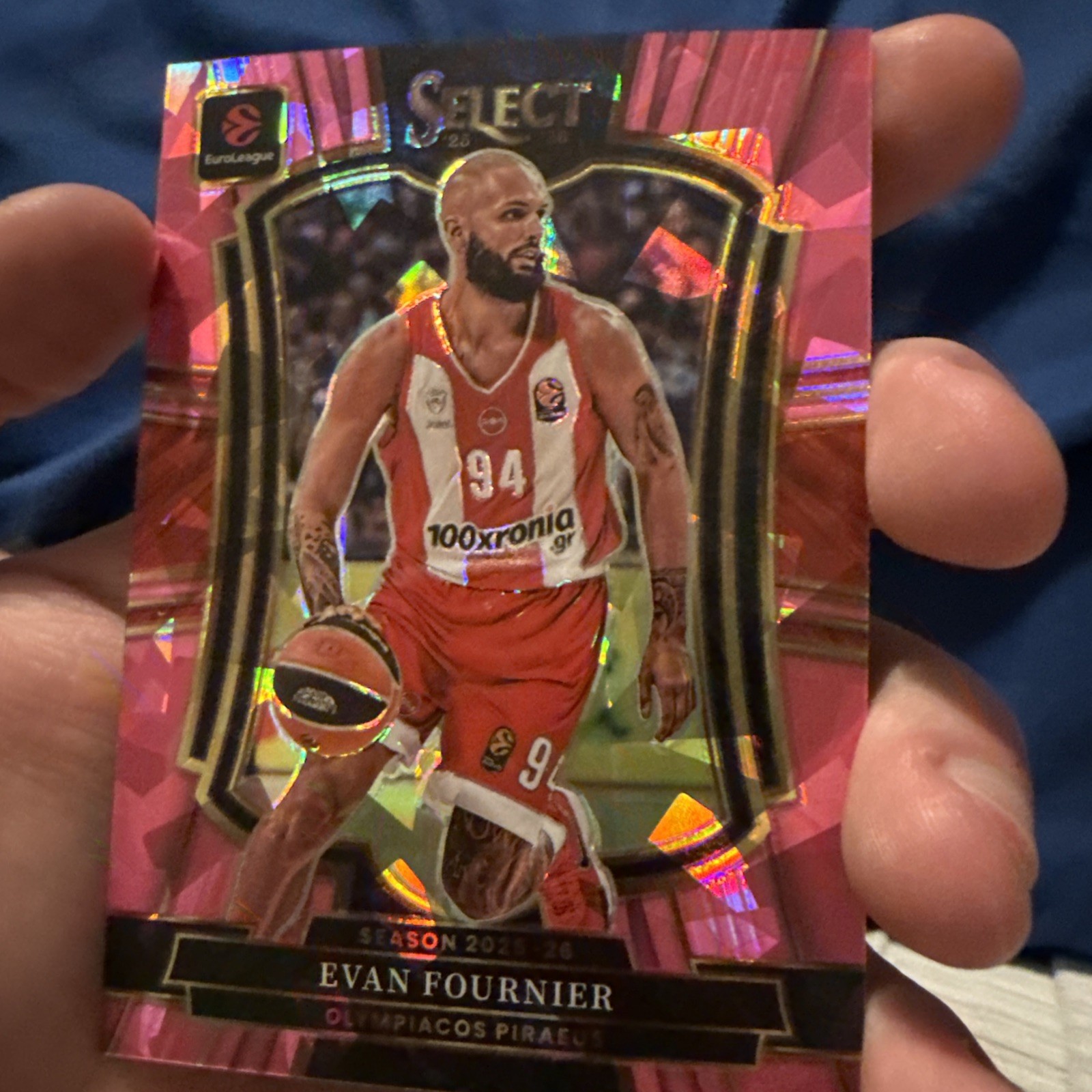 2025-26 Panini Select EuroLeague Evan Fournier Courtside Pink Ice #/25 | SP