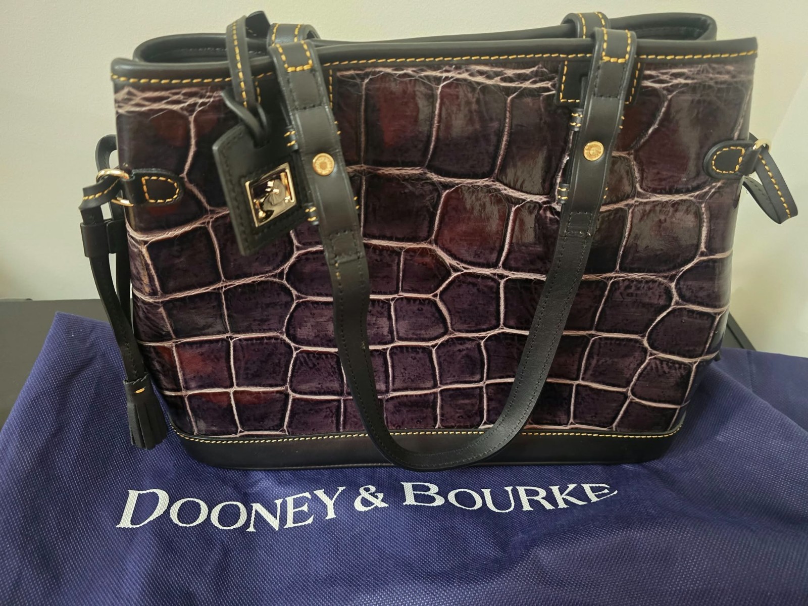 DOONEY & BOURKE CROC EMBOSSED EGGPLANT LEATHER TOTE BAG W/Accessories Brand New DOONEY & BOURKE CROC EMBOSSED EGGPLANT LEATHER TOTE BAG W/Accessories Brand New