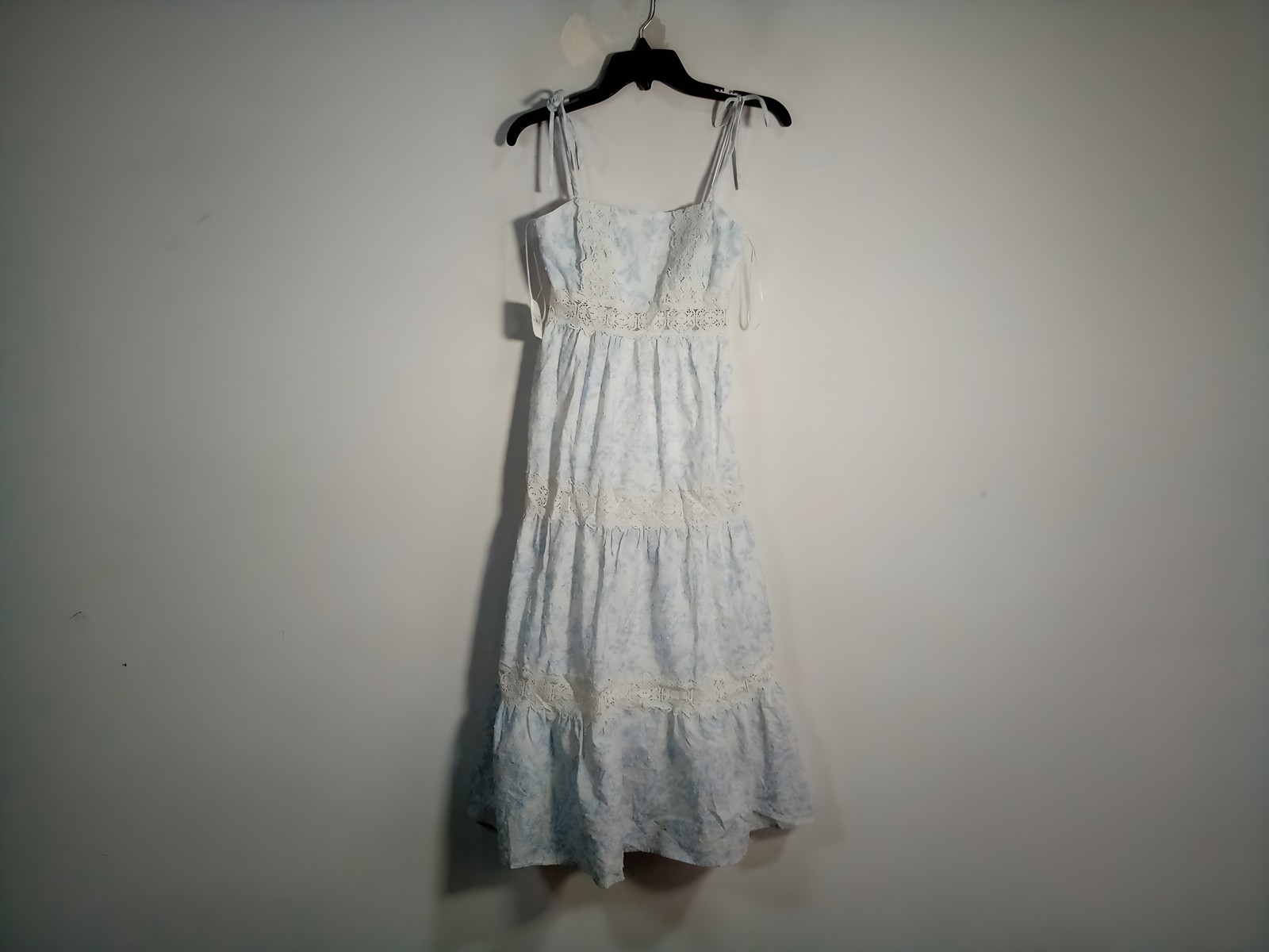 Altar\'d State Blue Ivory Floral Lace-Trim Tiered Maxi Dress Size Small