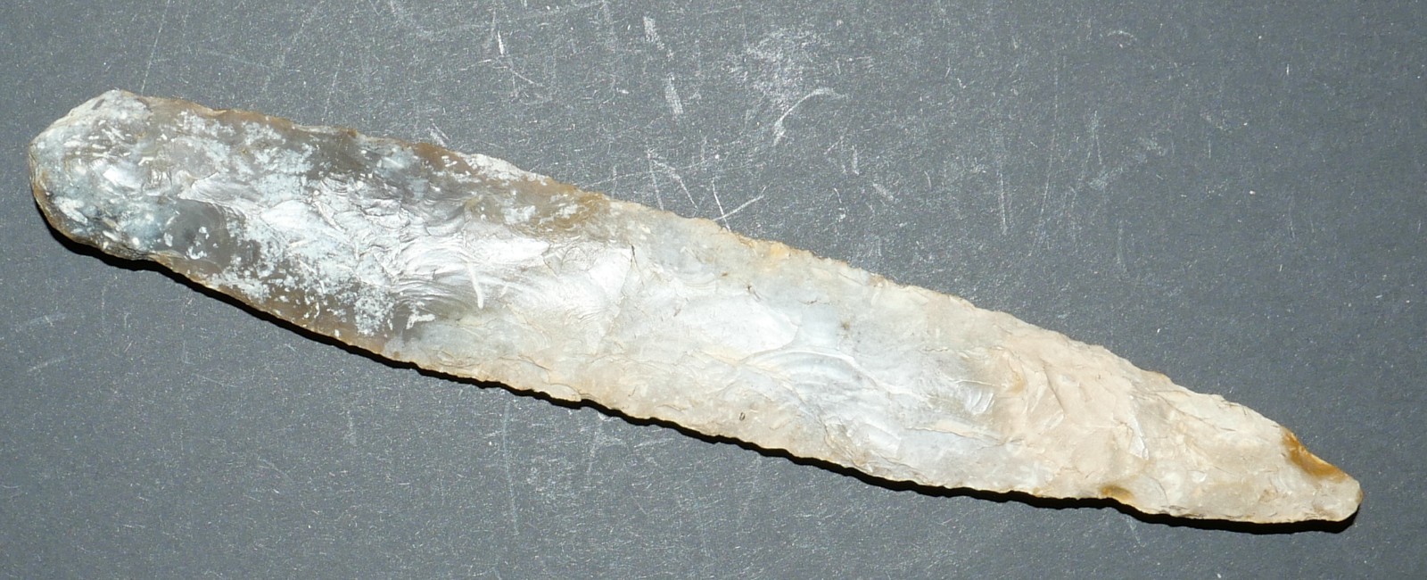 New pictures, 10% off DAGGER TYPE 1 . WITH NICE FLAKING. DANISH NEOLITHIC DAGGER