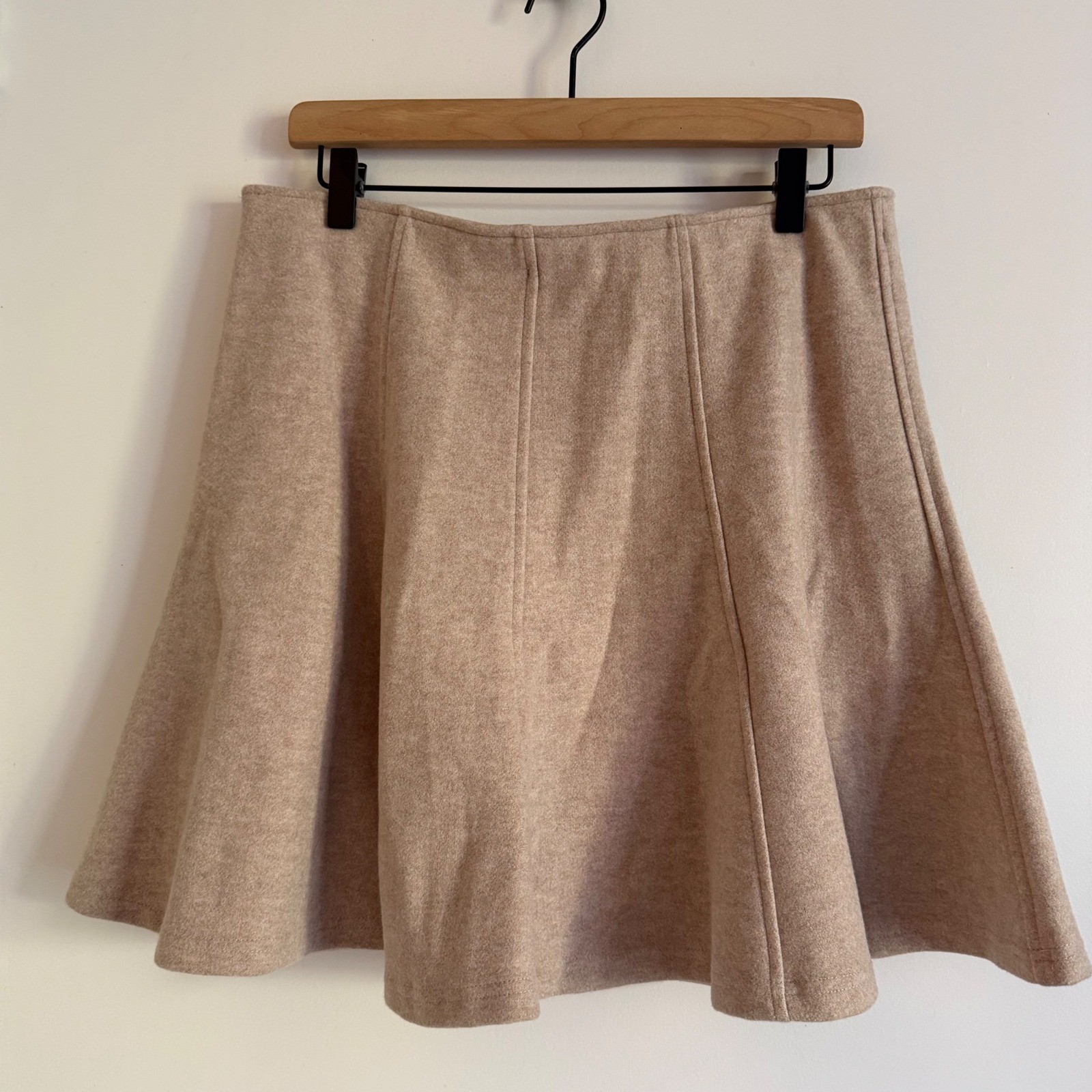 OGL Move Oatmeal Heather Knit A-Line Mini Skirt NWT Flouncy Flirty Fall Stye OGL Move Oatmeal Heather Knit A-Line Mini Skirt NWT Flouncy Flirty Fall Stye