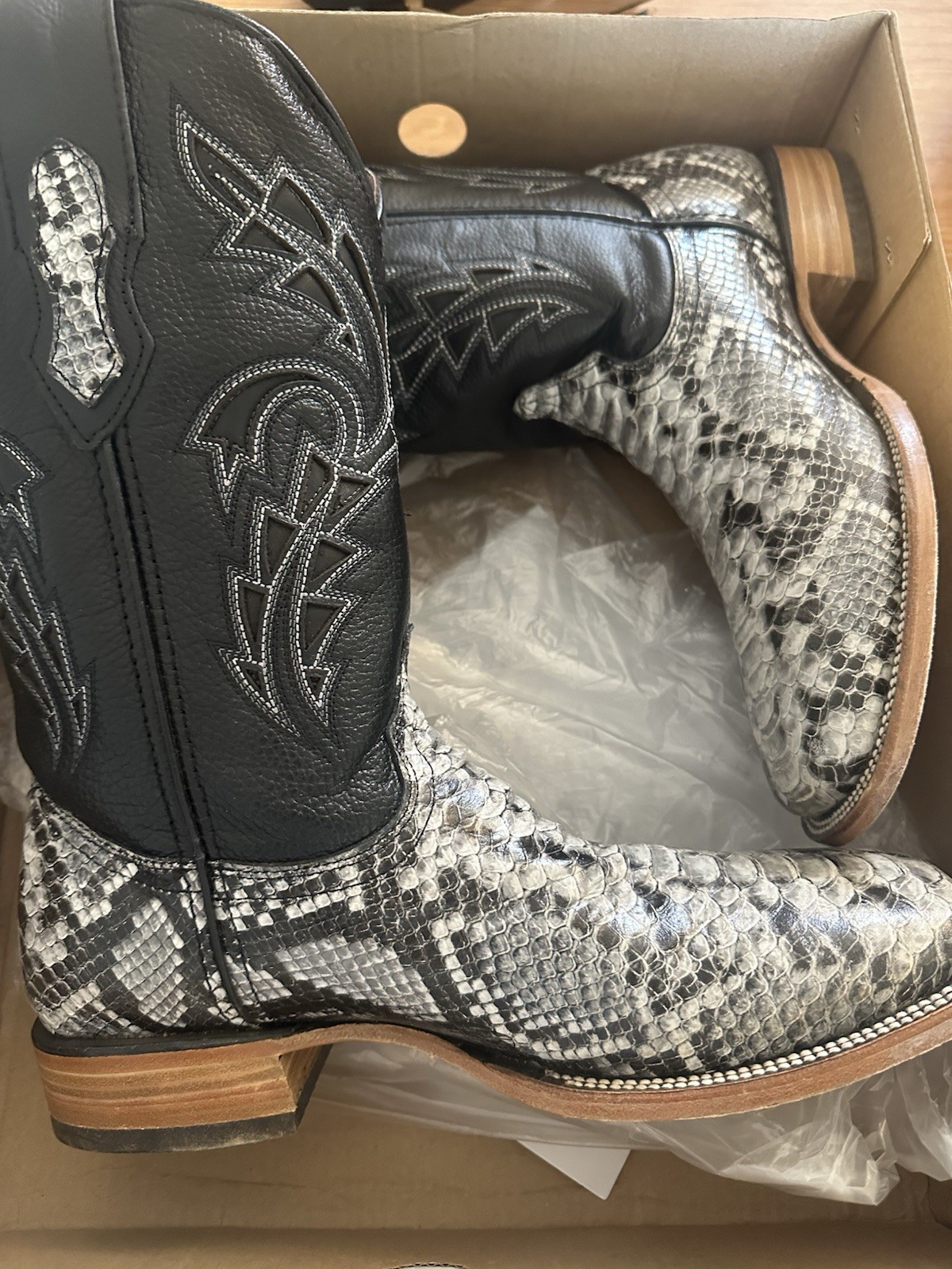 Texas Legacy Boot Co. Python Natural Square Toe Cowboy Boots Men’s 9 Texas Legacy Boot Co. Python Natural Square Toe Cowboy Boots Men’s 9
