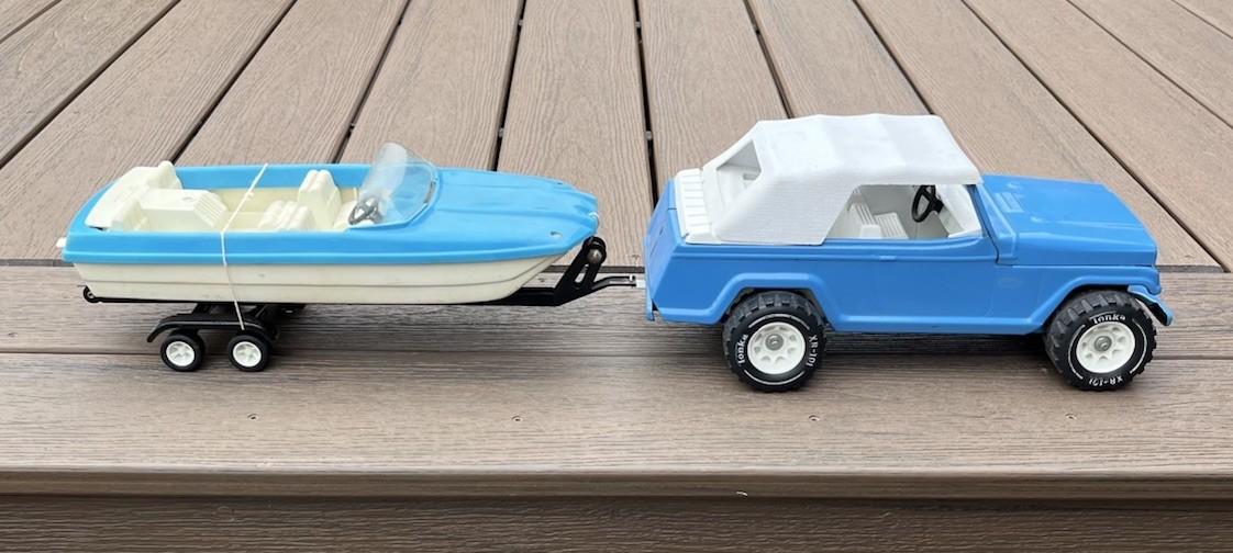 Vintage 1970s Tonka Jeepster Runabout Boat & Trailer Set Pressed Steel Blue NICE Vintage 1970s Tonka Jeepster Runabout Boat & Trailer Set Pressed Steel Blue NICE