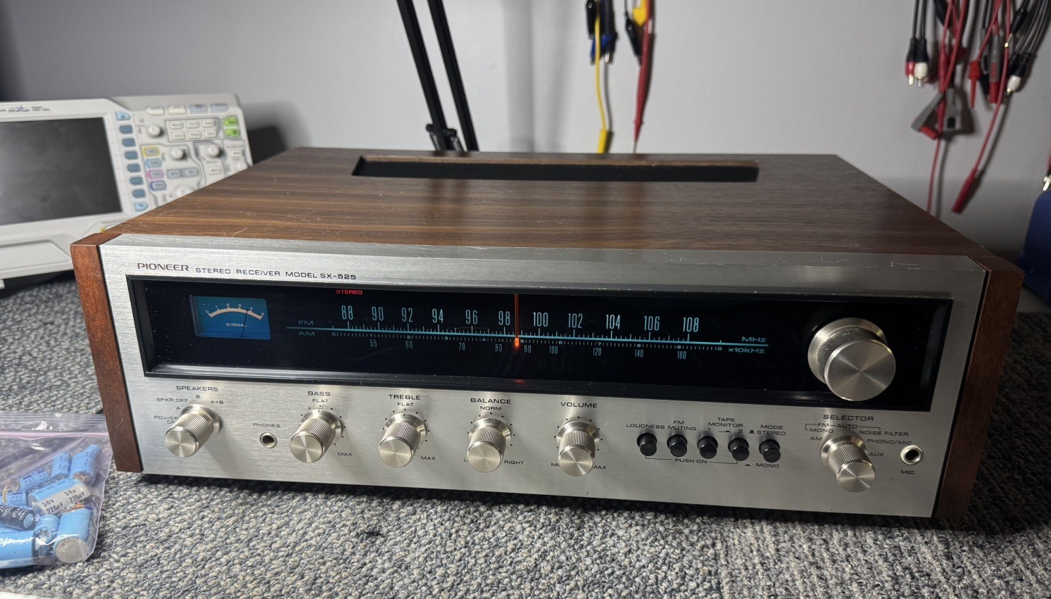 Vintage Pioneer SX-525 Stereo Receiver (Serviced w/Terminals) Vintage Pioneer SX-525 Stereo Receiver (Serviced w/Terminals)