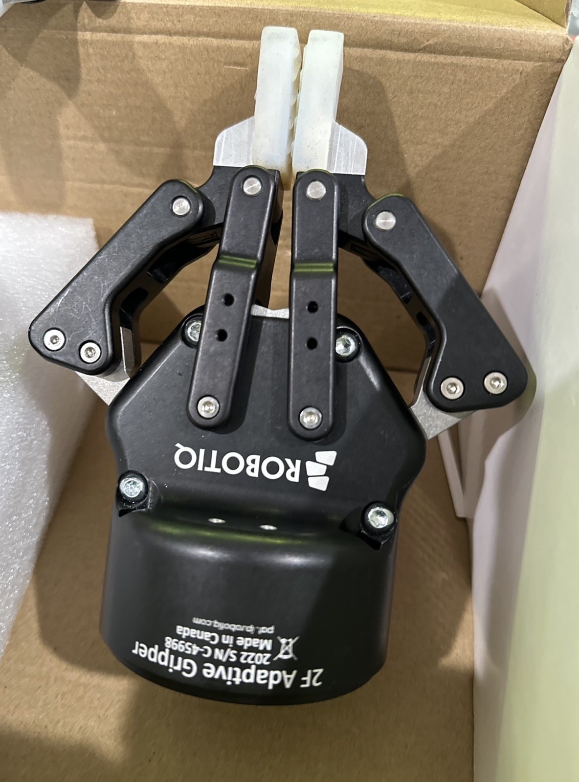 ROBOTIQ 2F-85 Adaptive Gripper For Universal Robots