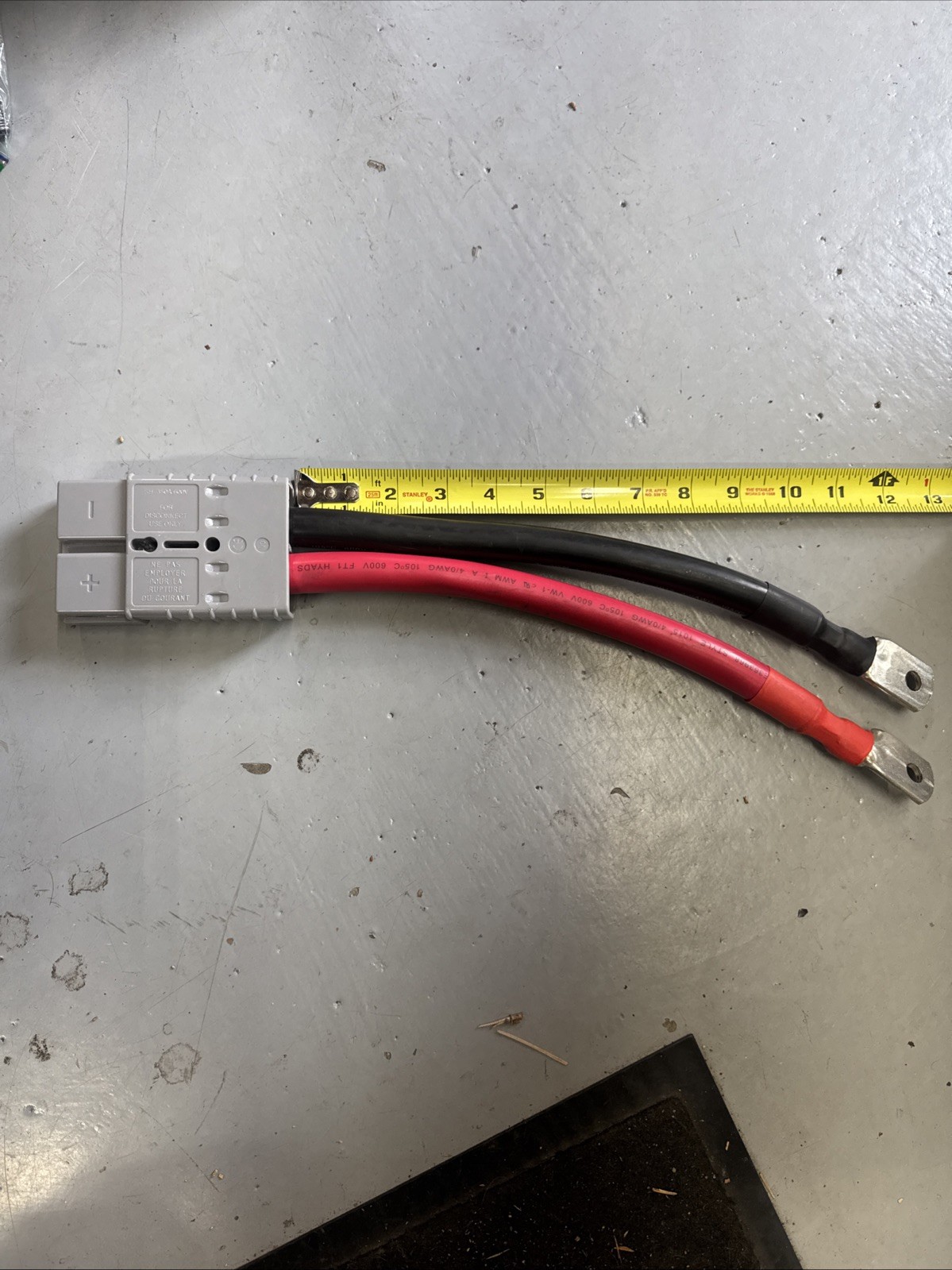 1 Ft. 4/0AWG Anderson Cable SB350 3/8” In. Lug Renogy REGO Solar Forklift 1 Ft. 4/0AWG Anderson Cable SB350 3/8” In. Lug Renogy REGO Solar Forklift