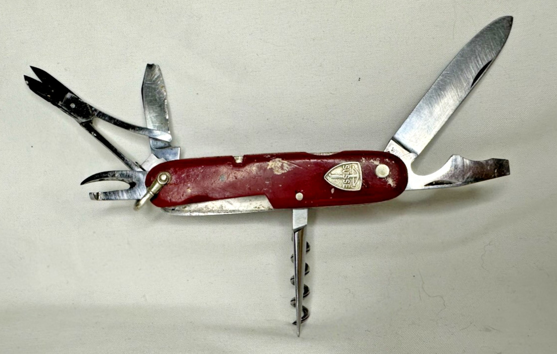 Vintage Wenger Wengerinox Swiss made Pocket Knife circa 1940s or 50s Vintage Wenger Wengerinox Swiss made Pocket Knife circa 1940s or 50s