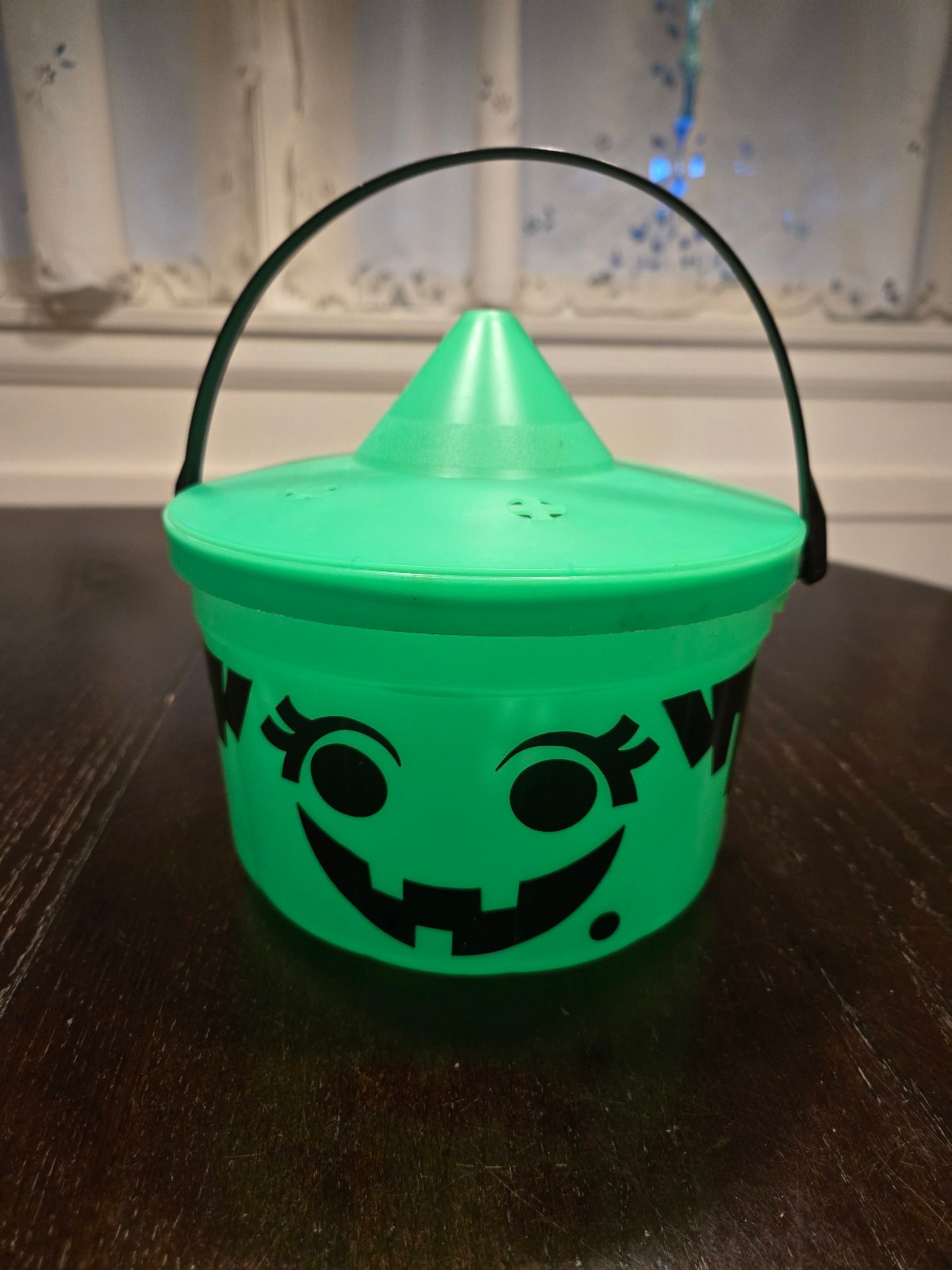VINTAGE 1986 MCDONALDS PLASTIC HALLOWEEN CANDY PAIL BOO BUCKET GREEN WITCH VINTAGE 1986 MCDONALDS PLASTIC HALLOWEEN CANDY PAIL BOO BUCKET GREEN WITCH