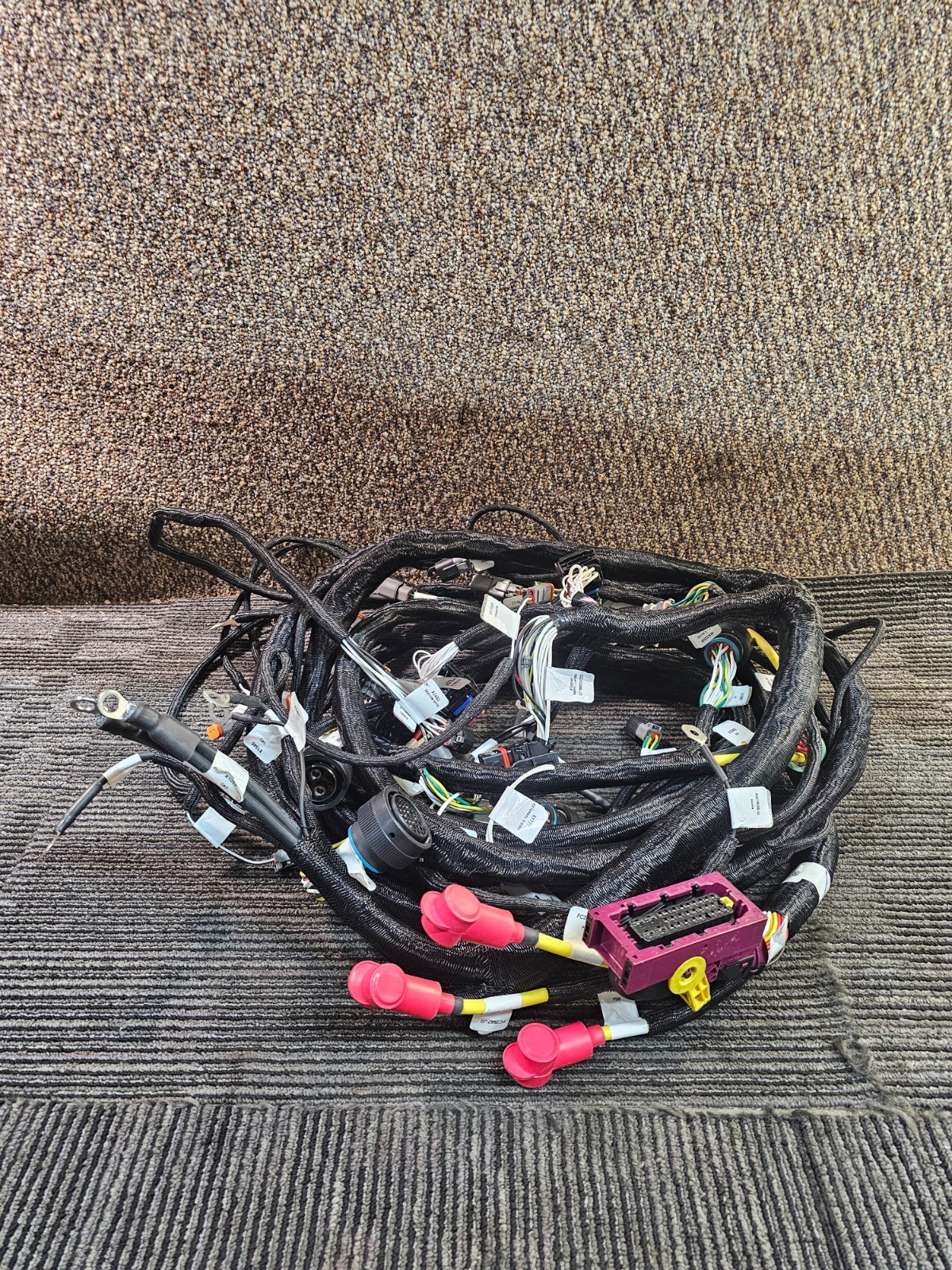 Specialized Harness Products Engine Wiring Harness 1001308502