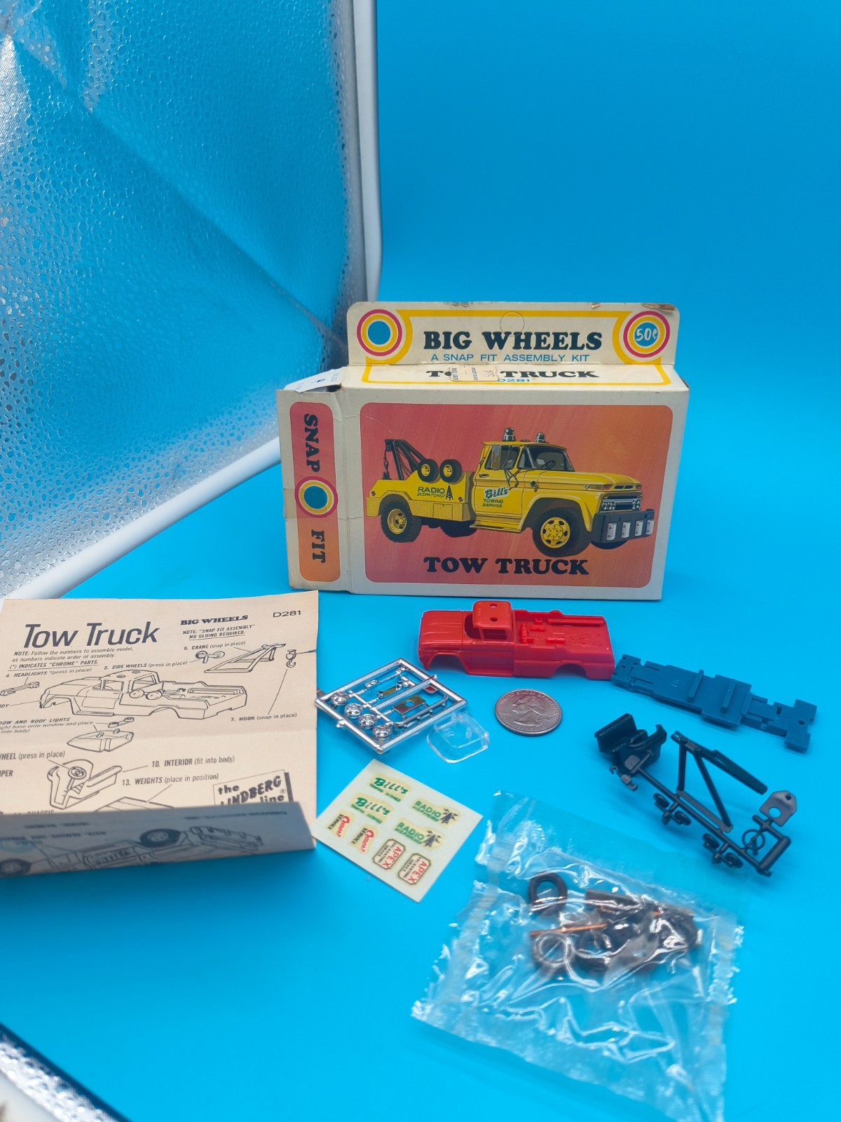 Brand New 1971 Lindberg Line TOW TRUCK Big Wheels Snap Fit Model Brand New 1971 Lindberg Line TOW TRUCK Big Wheels Snap Fit Model