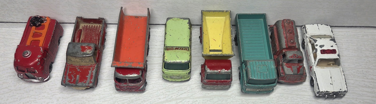8 Vintage Toy Cars 5 Matchbox Lesney Series And 3 Others Please Read Description