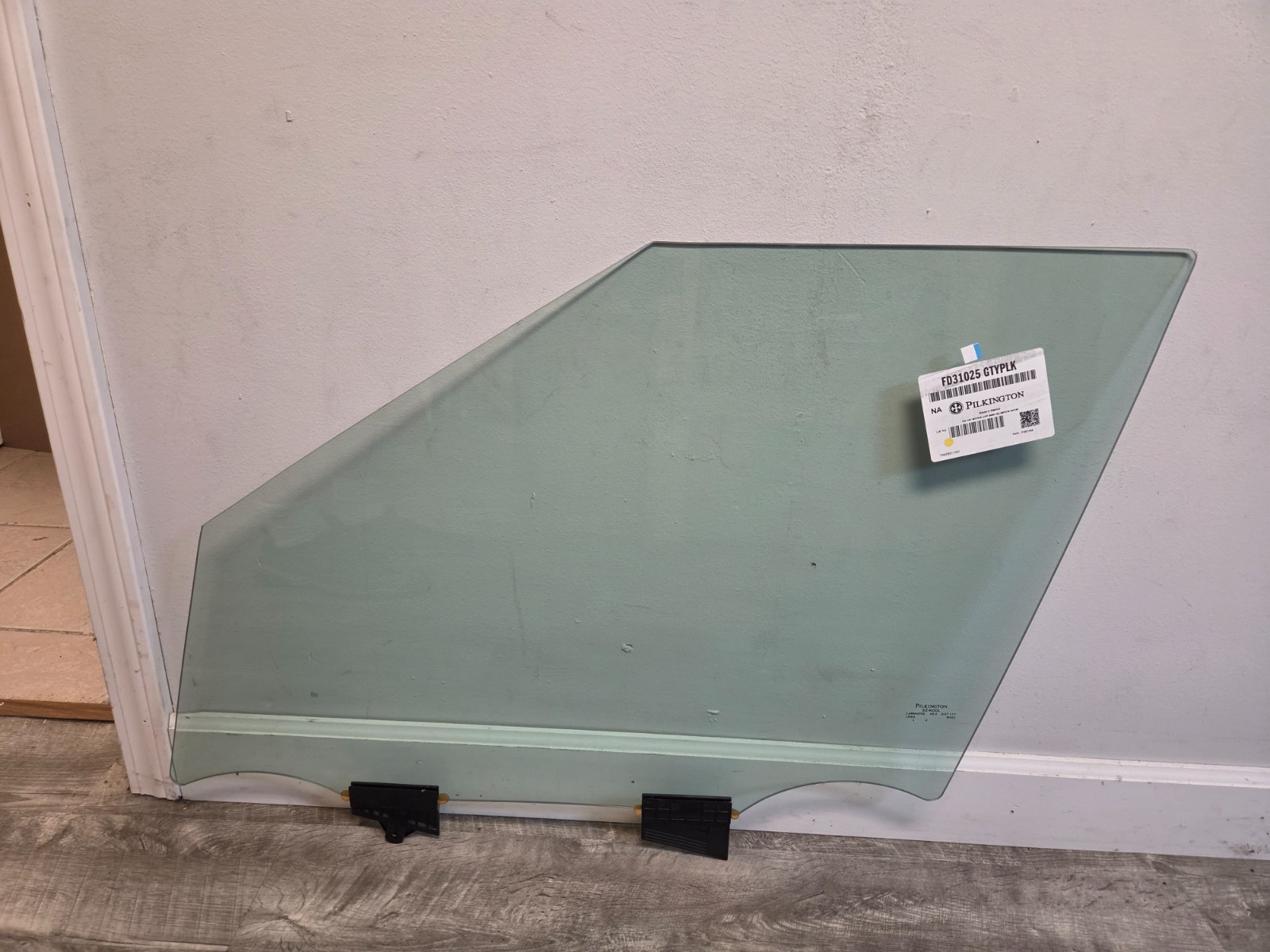 Fits 26-27 Hyundai Palisade Driver Side Left Front Door Window Glass Laminated Fits 26-27 Hyundai Palisade Driver Side Left Front Door Window Glass Laminated