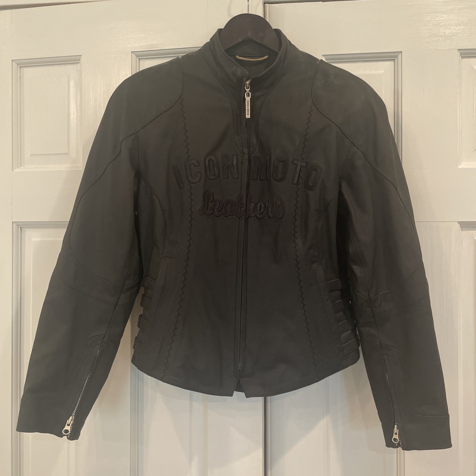 Icon Moto Bombshell Leather Motorcycle Jacket Women\'s Black Medium Cafe Racer