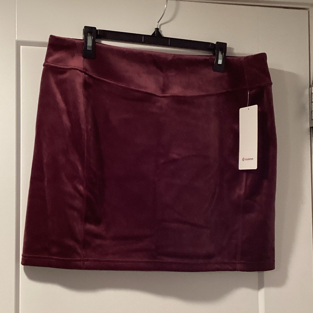 Lululemon Athletica Burgundy Mini Skirt