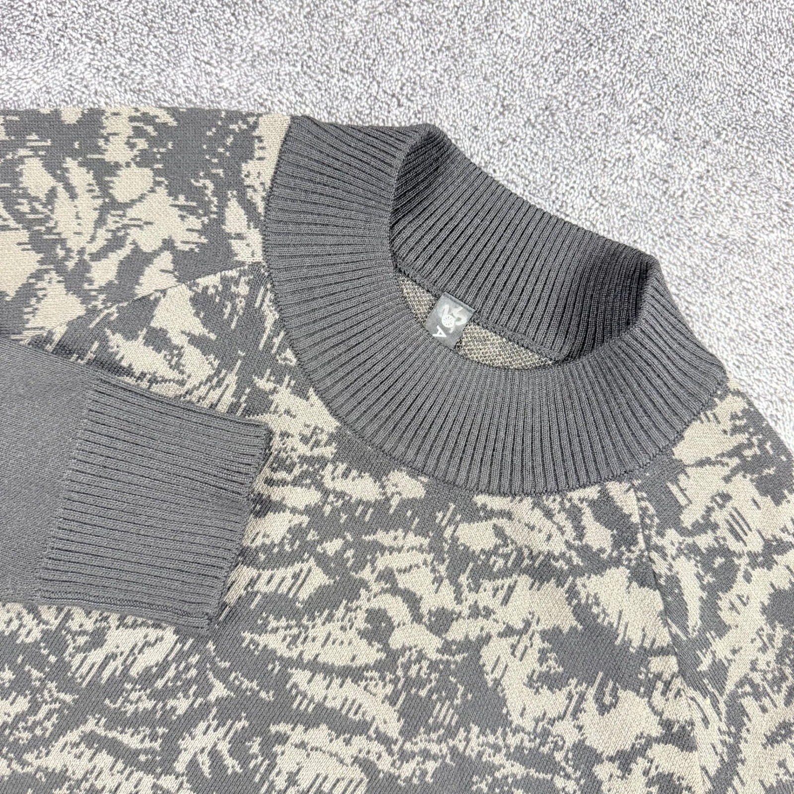 Athleta Jacquard Crew Sweater XXS Gray Tan Thermolite Textured Knit NWT $129