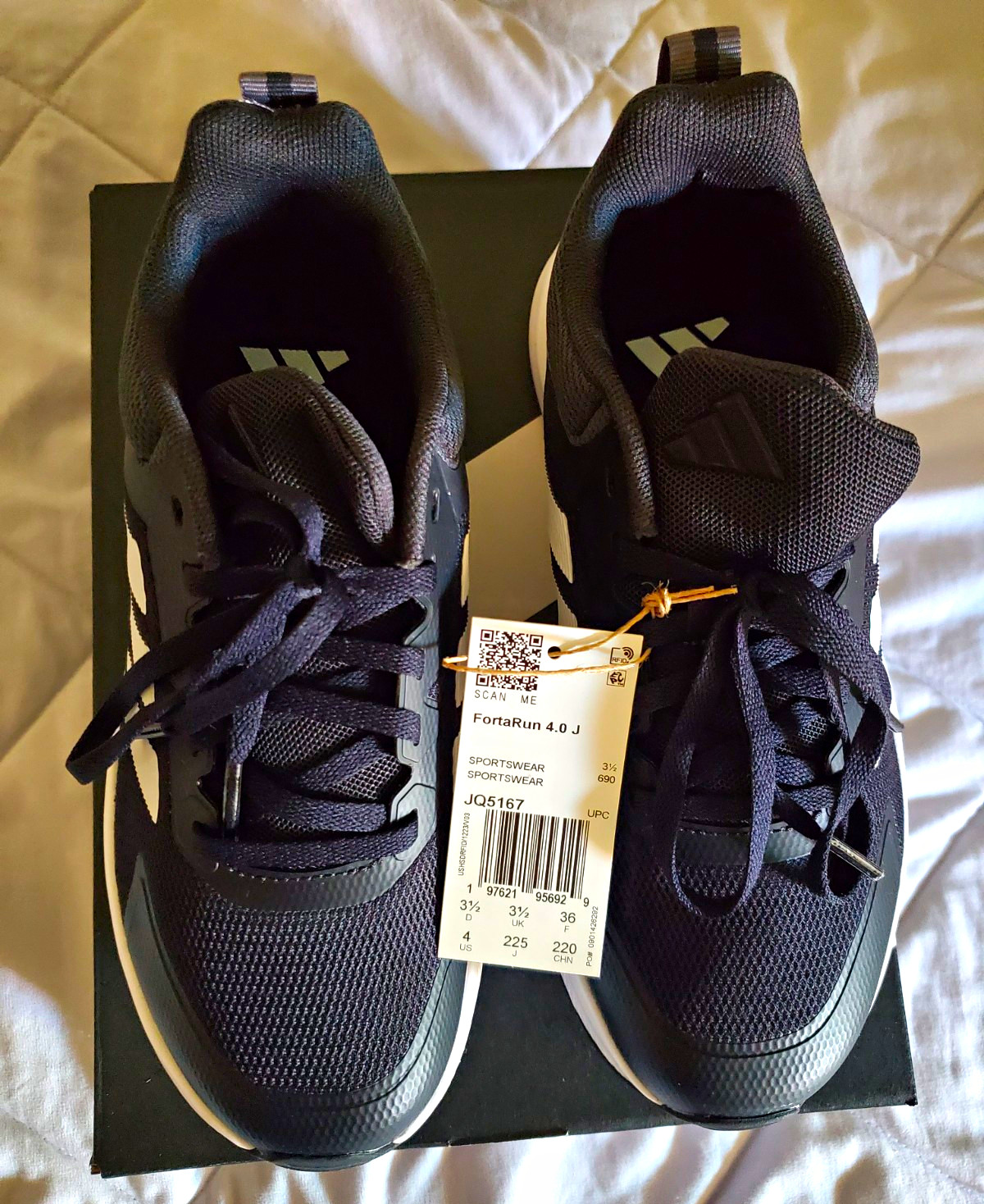 Adidas FortaRun 4.0 J Big Kids Shoes Black/White US Size 4 Running JQ5167 NEW Adidas FortaRun 4.0 J Big Kids Shoes Black/White US Size 4 Running JQ5167 NEW