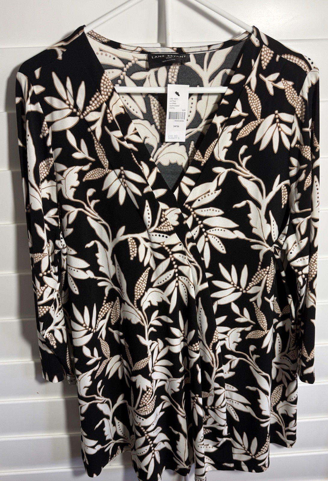 New Lane Bryant Plus Size 1X  14/16 Black White Tan Floral Silky 3/4 Sleeve Top