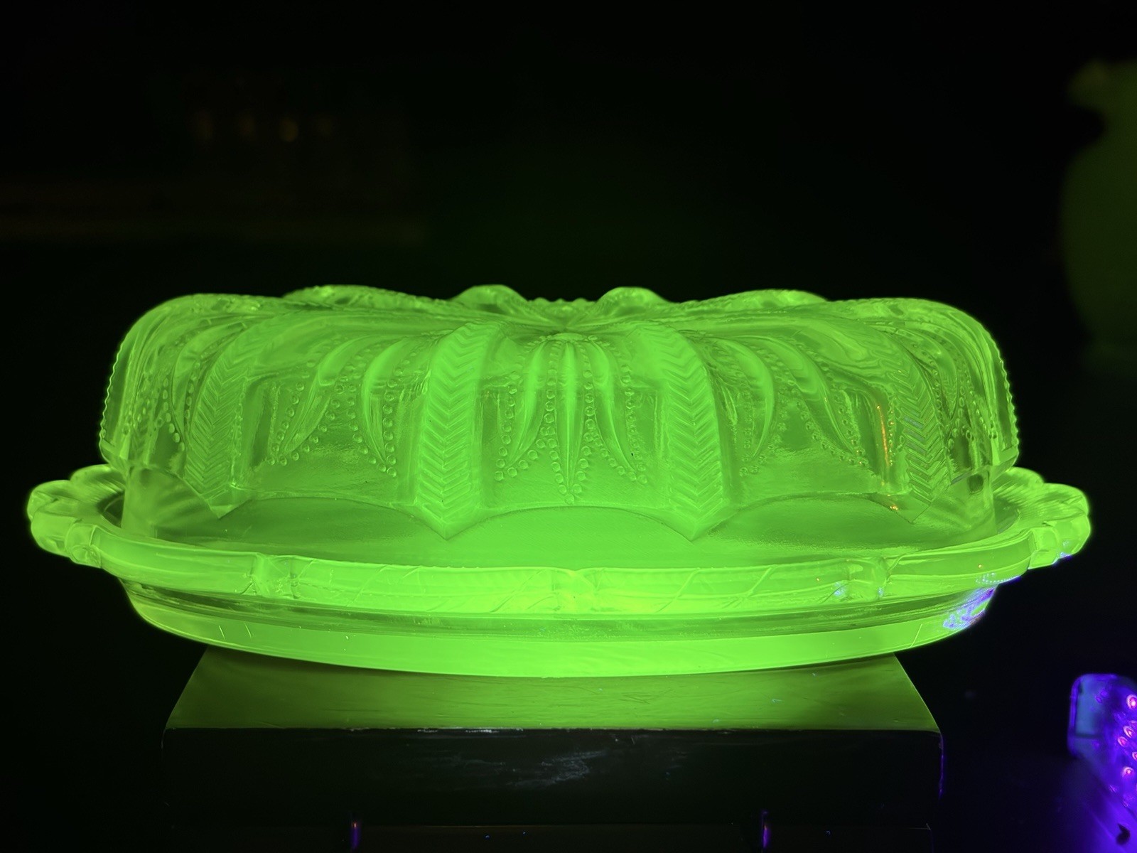 Scarce Vintage 1959 Fenton Cactus Topaz Opalescent Covered Butter Dish 7.5” Scarce Vintage 1959 Fenton Cactus Topaz Opalescent Covered Butter Dish 7.5”