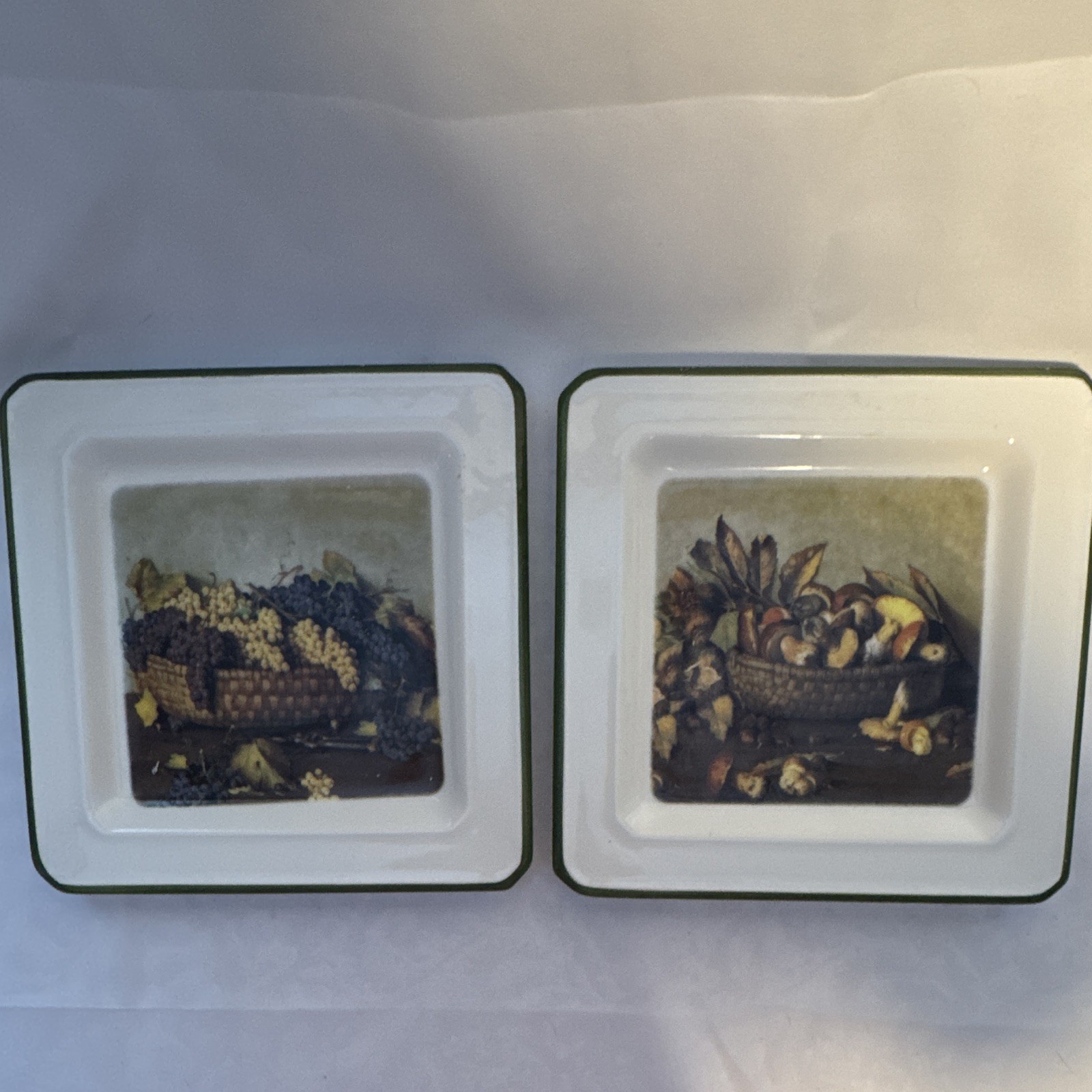 Vintage Brunelli Italy Square Plates Set 2 Fruit Grapes Harvest Green 7.75”