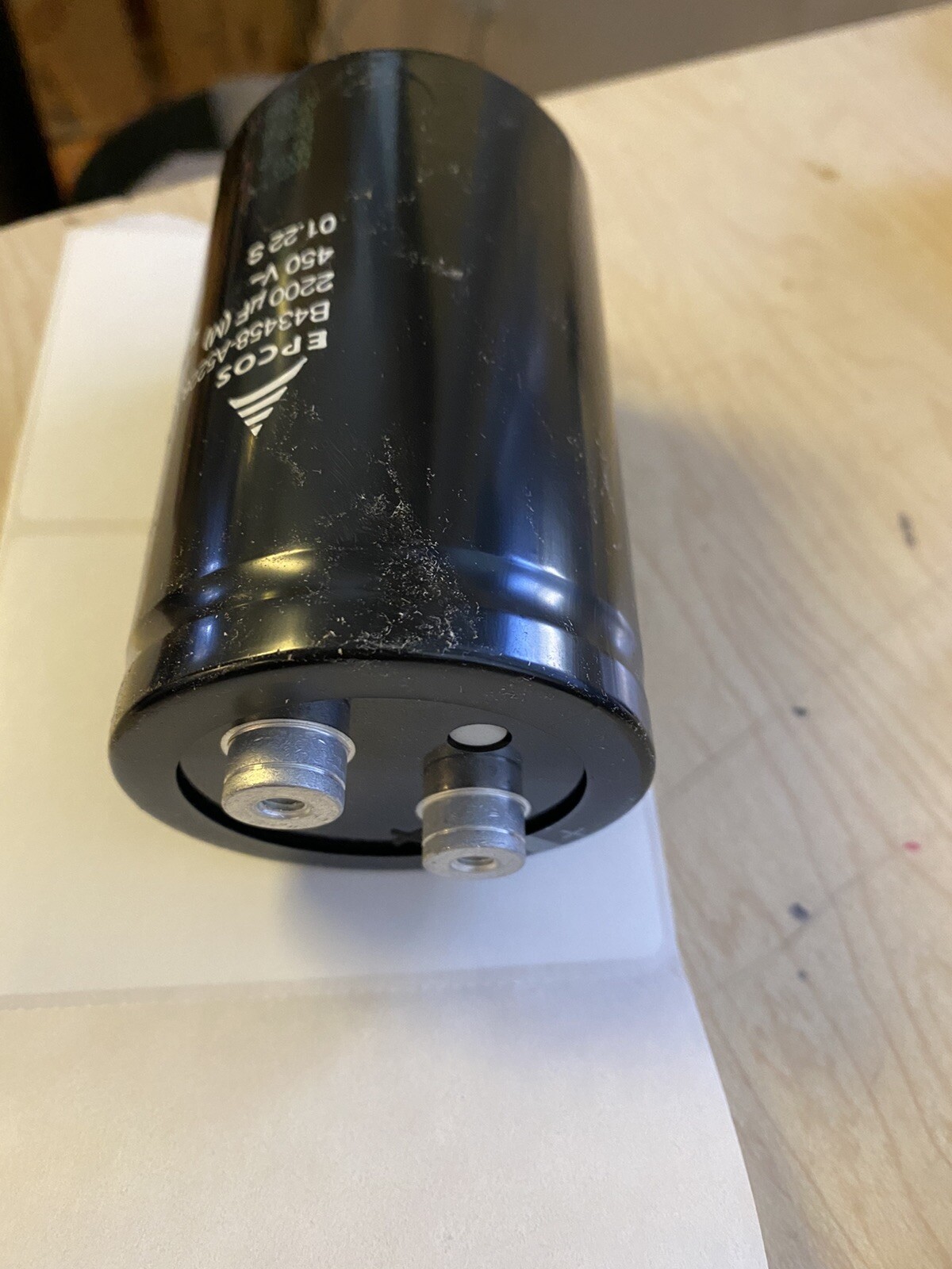 BRAND NEW Epcos B43458-A5228-M Capacitor BRAND NEW Epcos B43458-A5228-M Capacitor