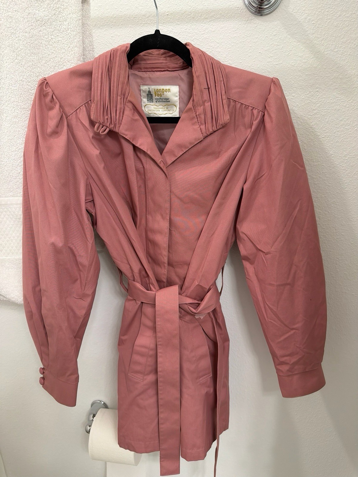 Vintage London Fog Weatherwear Of district Belted Trench Coat 