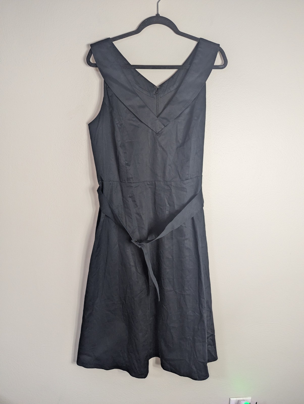NWT Ann Taylor Black V-Neck Mod A-Line Dress Size 14 $119.99