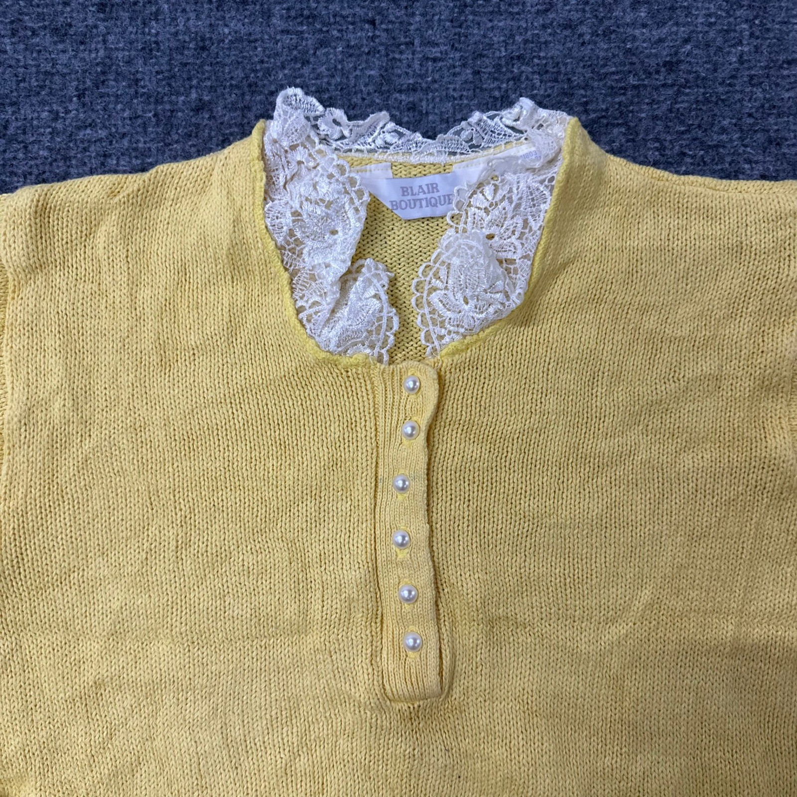 Blair Boutique Sweater Womens Size S Yellow Lace Collar Pearl Button Knit Top Blair Boutique Sweater Womens Size S Yellow Lace Collar Pearl Button Knit Top