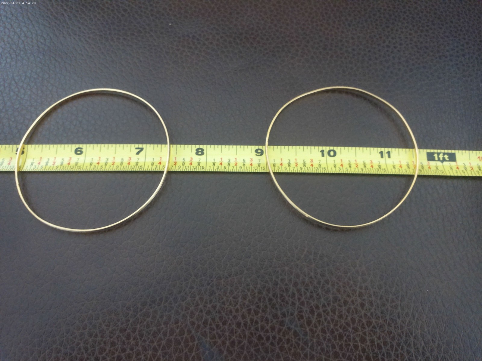 2 VINTAGE 18K GOLD BANGLES