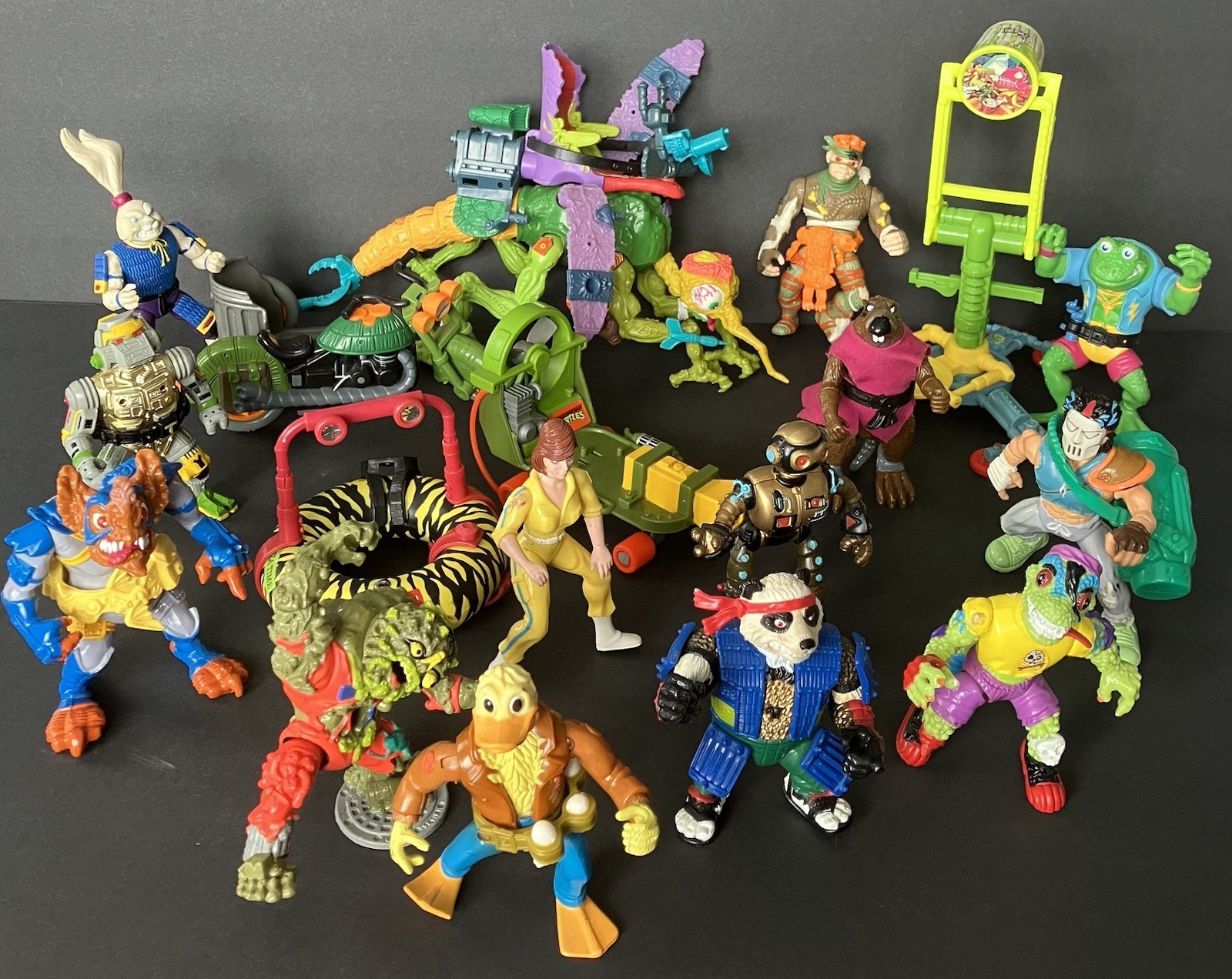 TMNT 1980s 1990s Vintage Playmates 13 Figure Lot, Needle Nose & (4) Vehicles