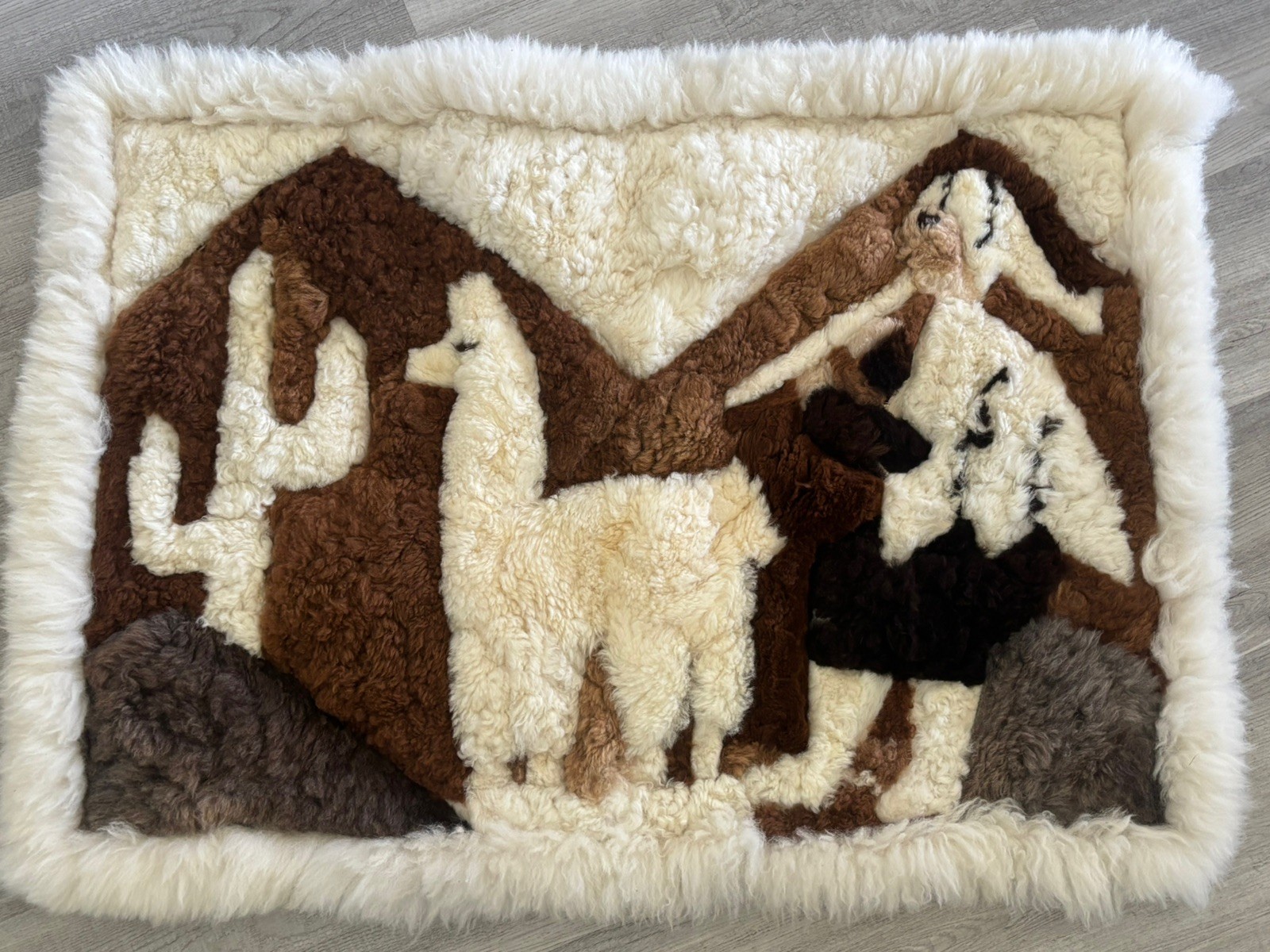 Vintage Peruvian Alpaca Wool Large Tapestry Rug/Hanging Wall Art Vintage Peruvian Alpaca Wool Large Tapestry Rug/Hanging Wall Art