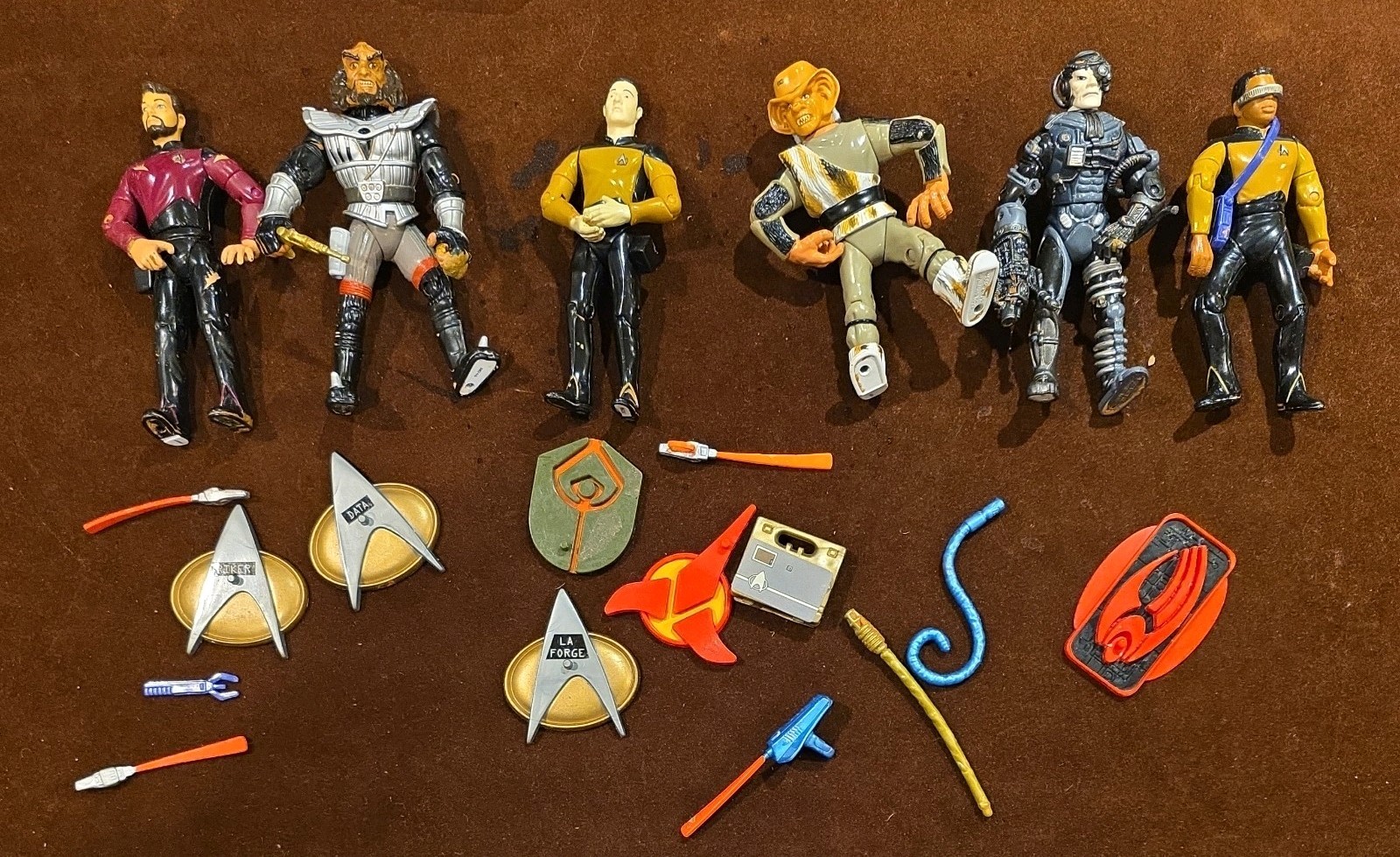 1990s Star Trek The Next Generation Lot of 6 Action Figures & Accessories 1990s Star Trek The Next Generation Lot of 6 Action Figures & Accessories