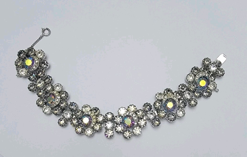 VTG Regency Attributed Smoked Gray Aurora Borealis Flower Link Bracelet Unsigned