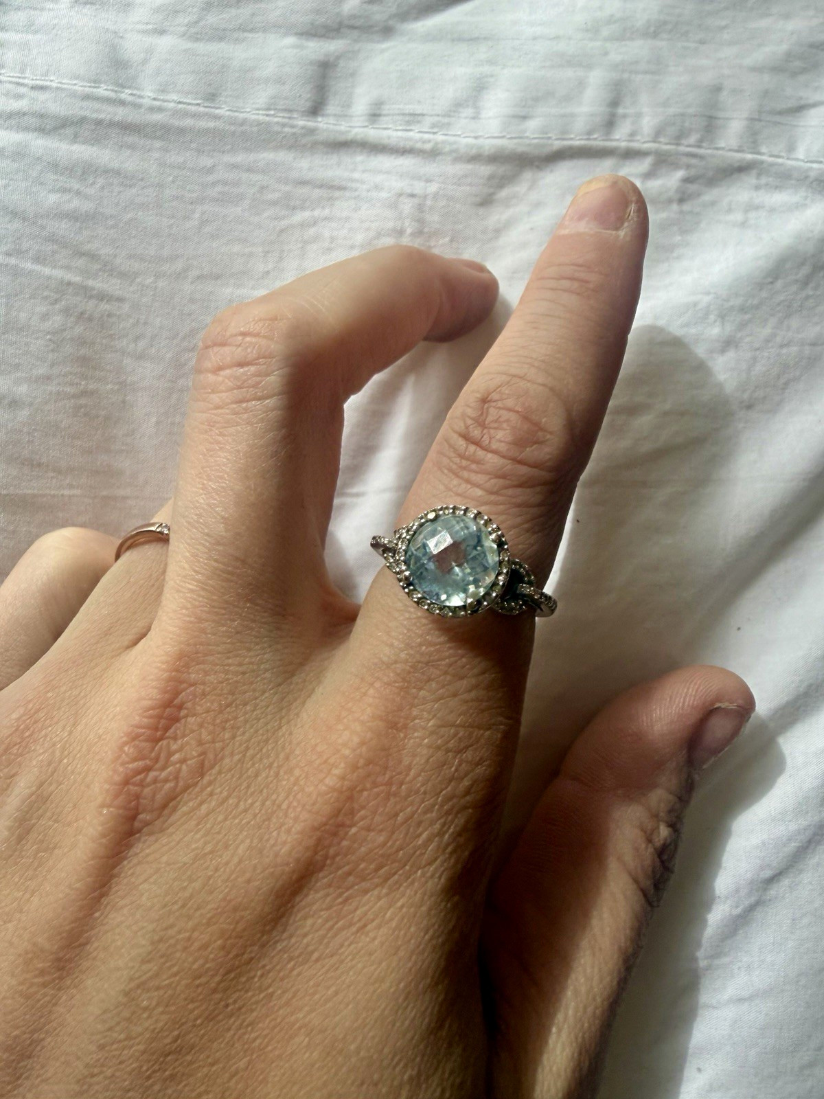 18k White Gold Aquamarine Halo Cocktail Ring Size 7 18k White Gold Aquamarine Halo Cocktail Ring Size 7