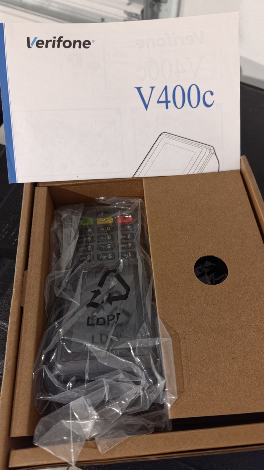 Verifone V400c Plus Credit Card Payment Terminal M425-053-04-NAA-5 WiFi BT