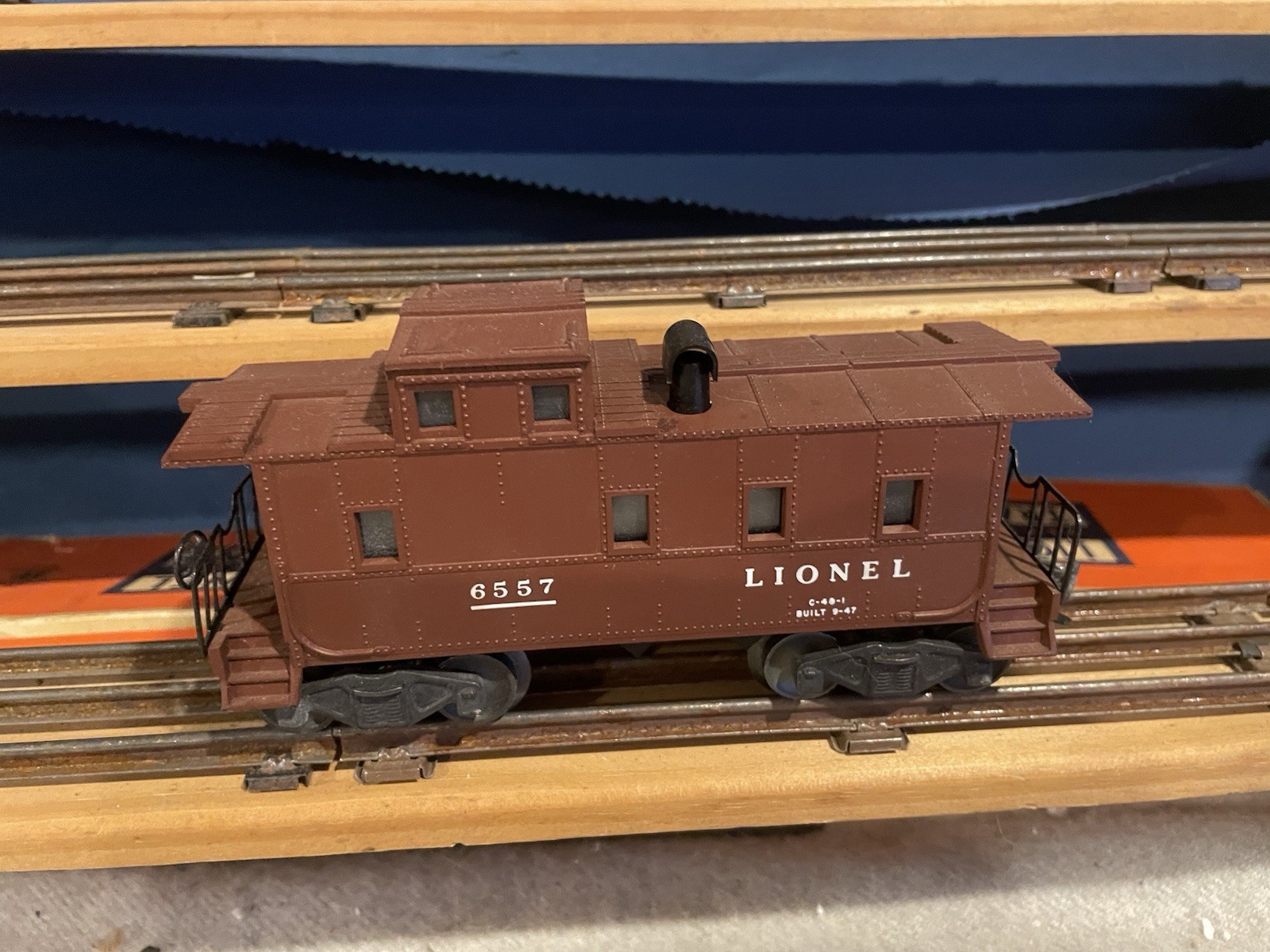 SCARCE Postwar Lionel 6557 Smoking Caboose