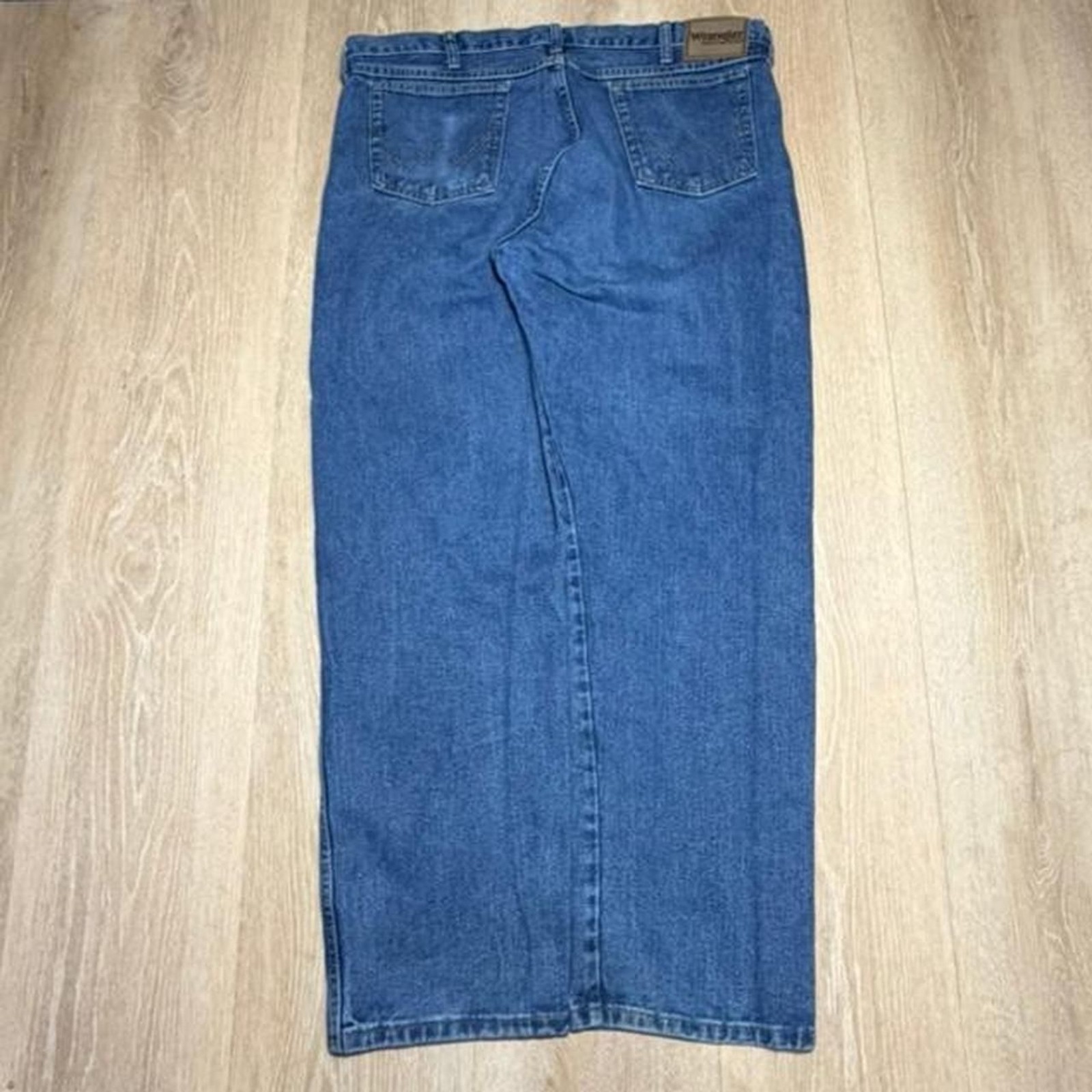 Wrangler Men\'s Blue and Navy Jeans