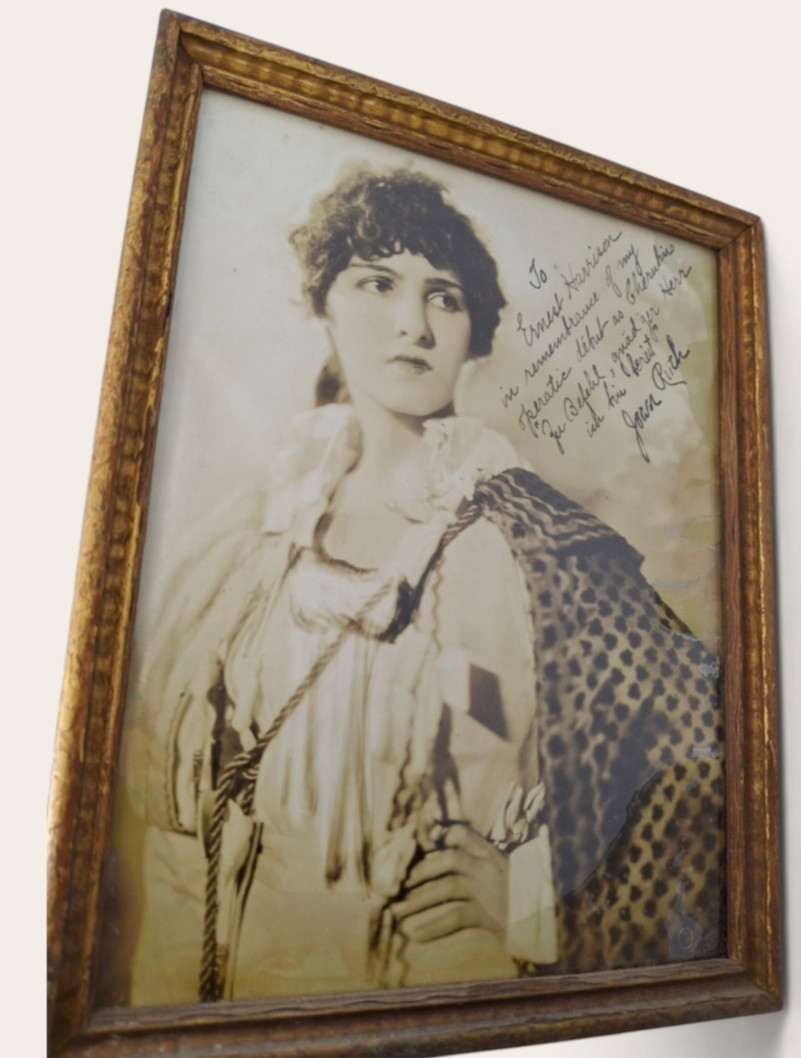 Vintage 1920s Joan Ruth signed Metropolitan Opera Debut Photo Framed Cherubino Vintage 1920s Joan Ruth signed Metropolitan Opera Debut Photo Framed Cherubino