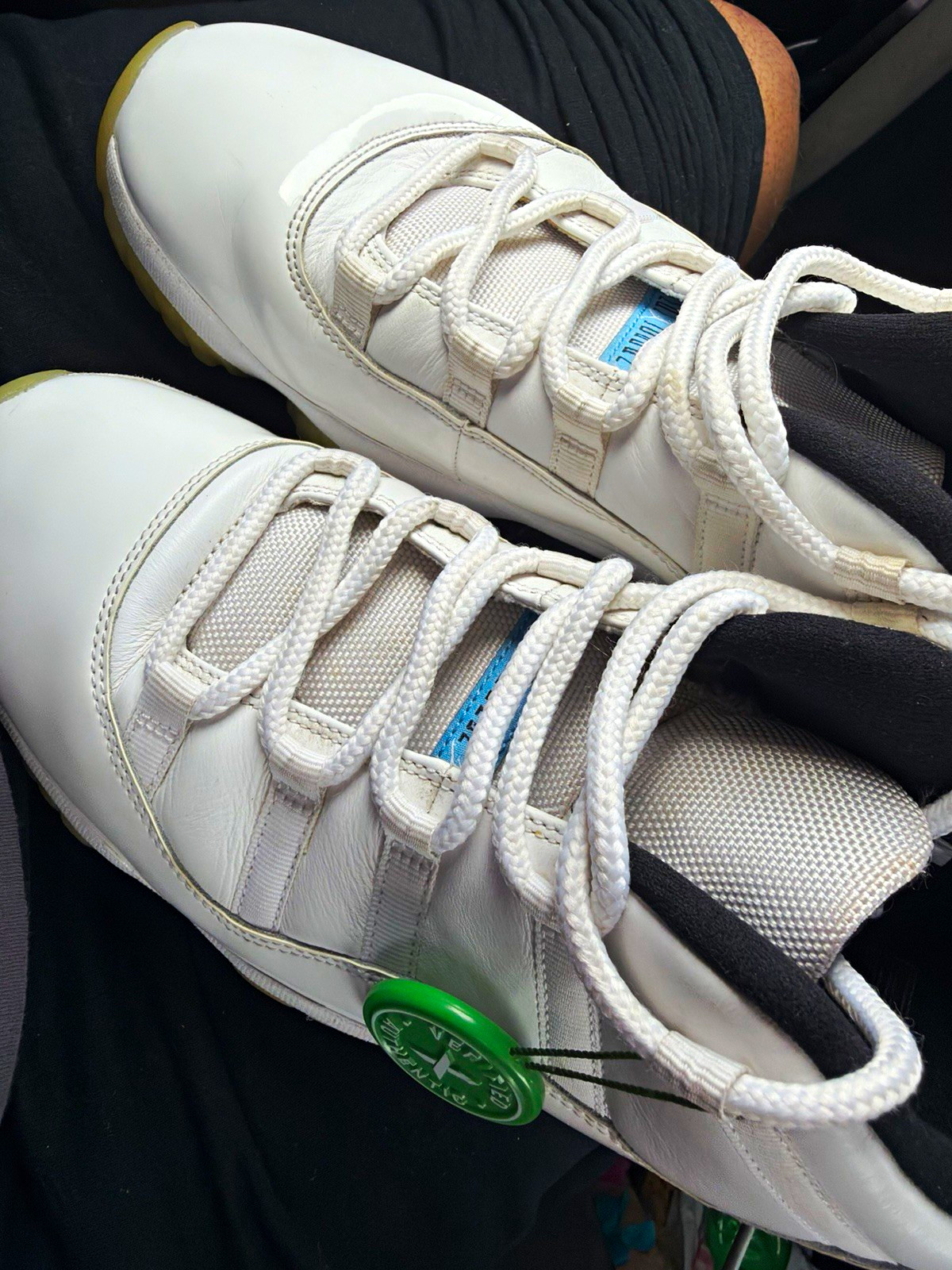 Jordan Air Jordan 11 Men’s White Low Top Lace-Up Athletic Sneaker Pre-Owned
