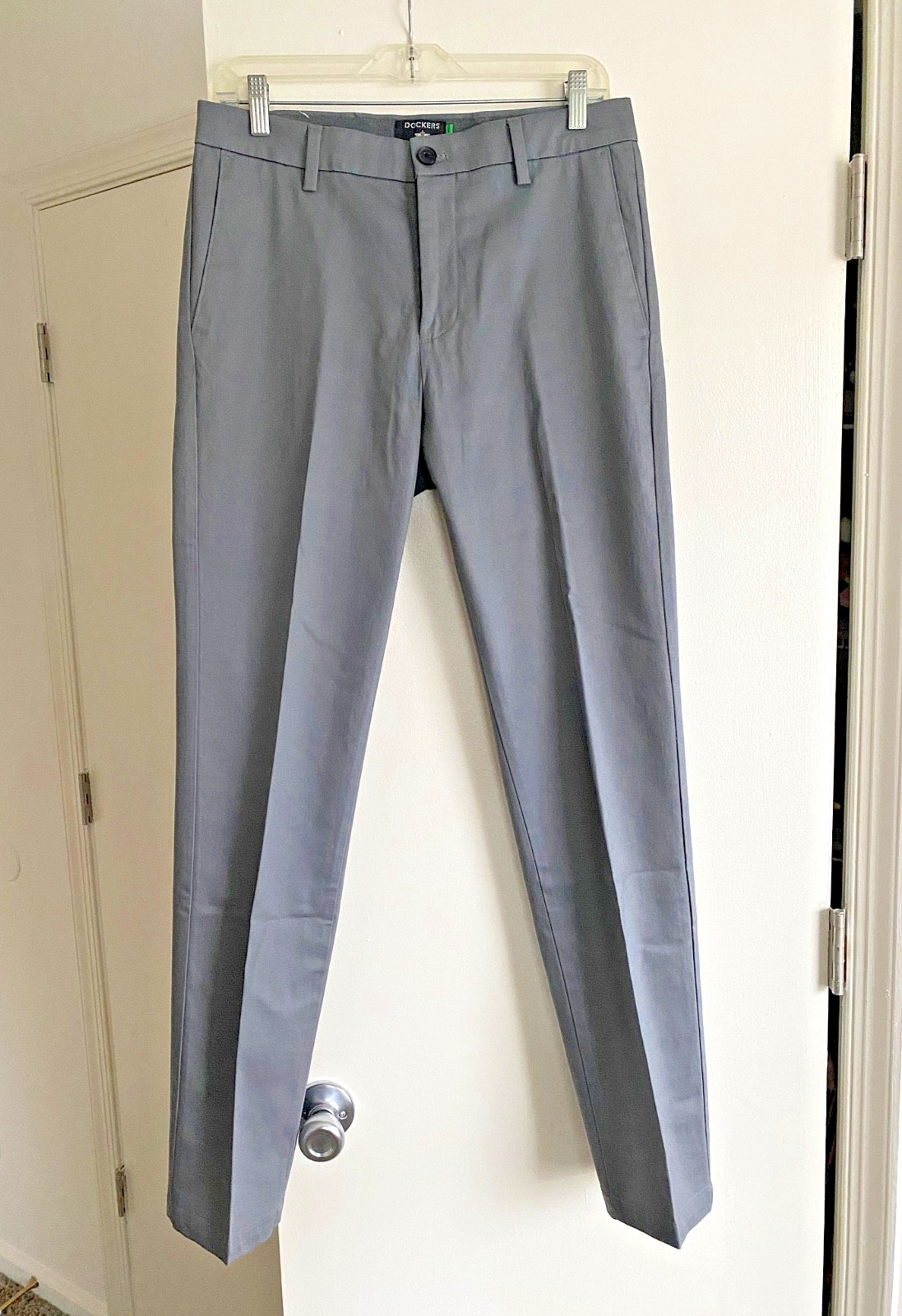 Dockers Men’s Slim Fit Chino Pants Gray 29x32 Stain Defender Stretch New
