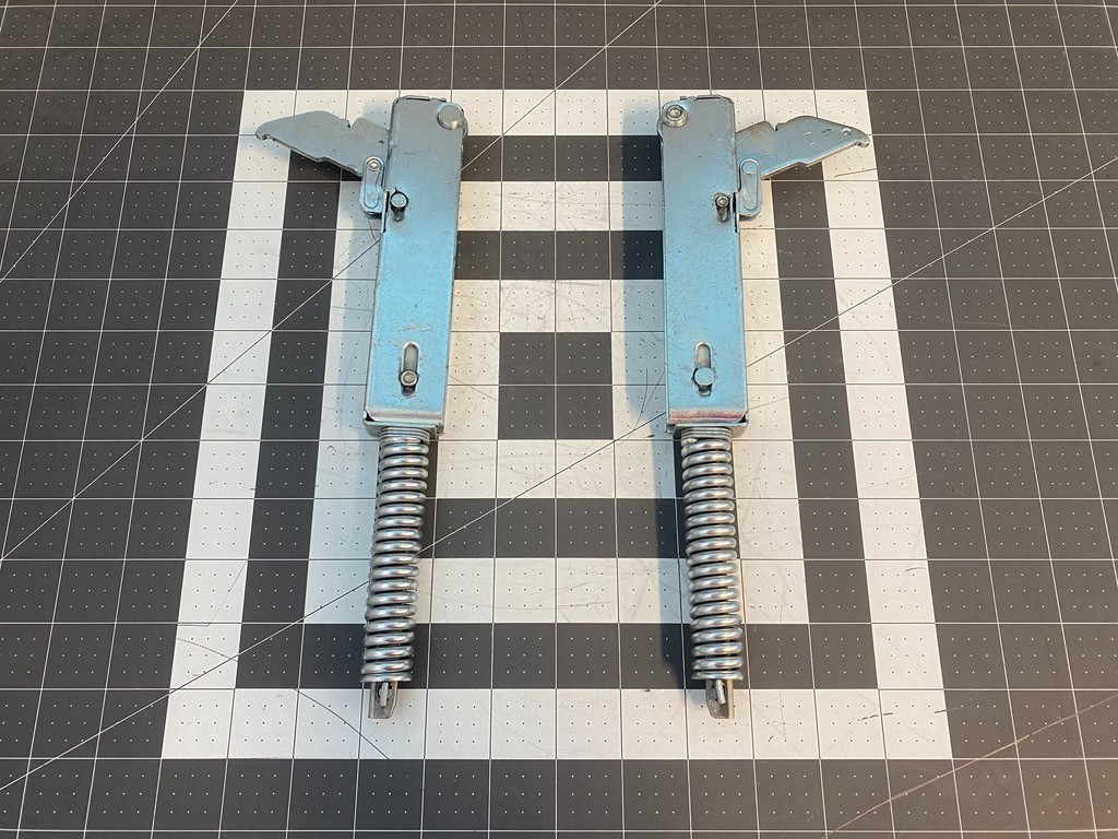 NEW Thor Kitchen Range Oven Door Hinges (Set of 2) M# LRG3601U NEW Thor Kitchen Range Oven Door Hinges (Set of 2) M# LRG3601U